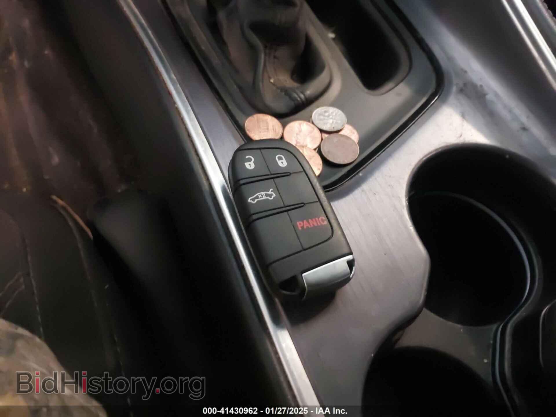 2017 DODGE CHALLENGER - VIN: 2C3CDZAG4HH666176 - Фото 11
