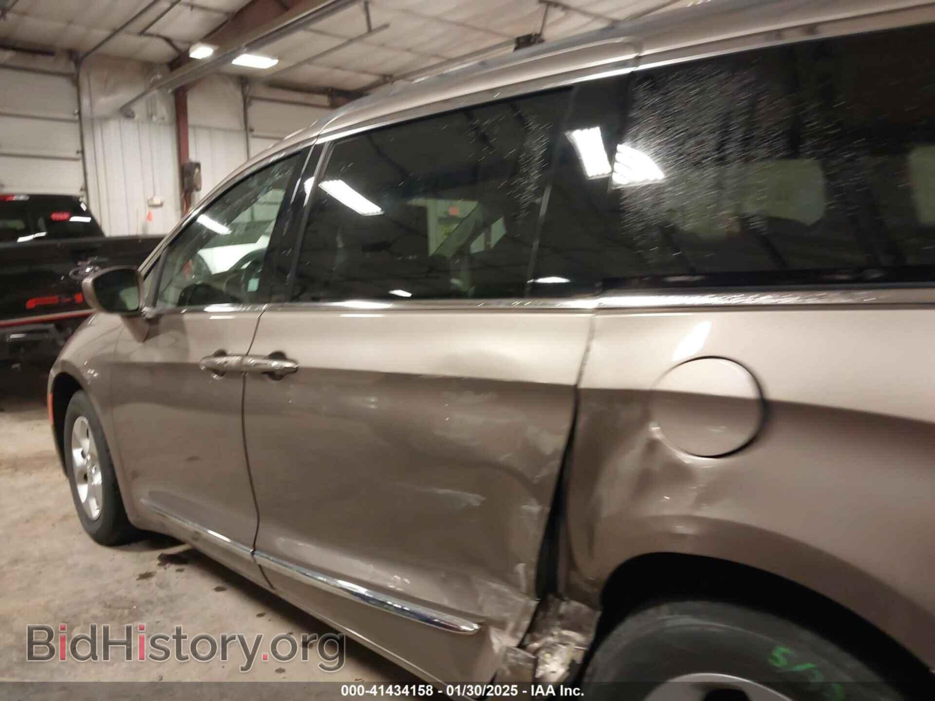 2017 CHRYSLER PACIFICA - VIN: 2C4RC1EG4HR797073 - Photo 14
