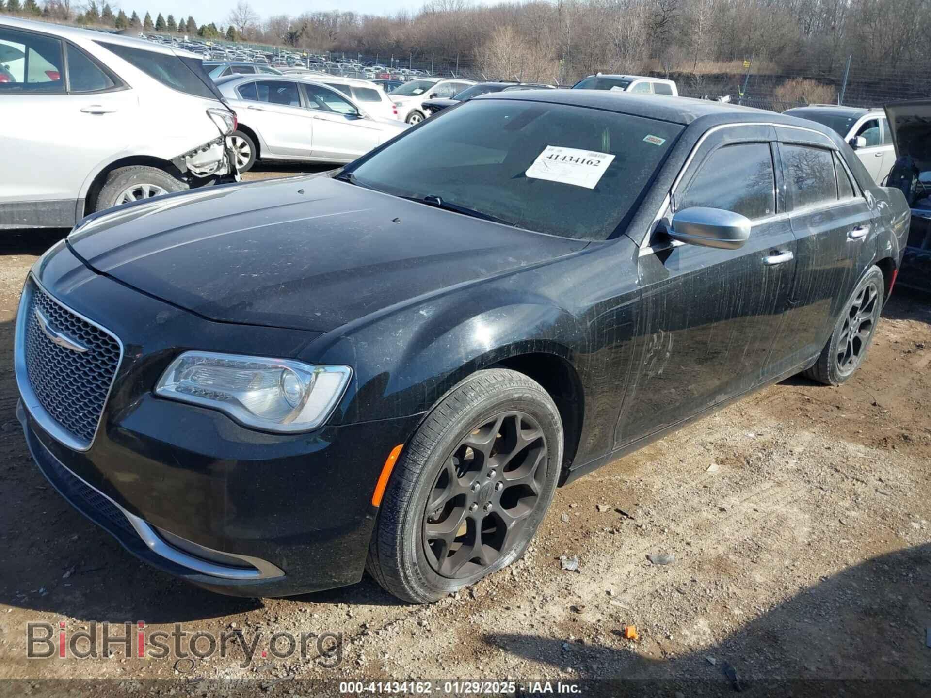 2016 CHRYSLER 300C - VIN: 2C3CCASG6GH152234 - Фото 2