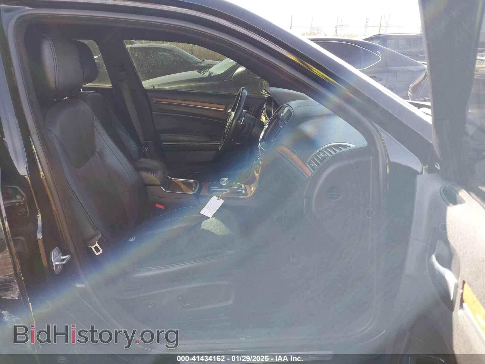 2016 CHRYSLER 300C - VIN: 2C3CCASG6GH152234 - Фото 5