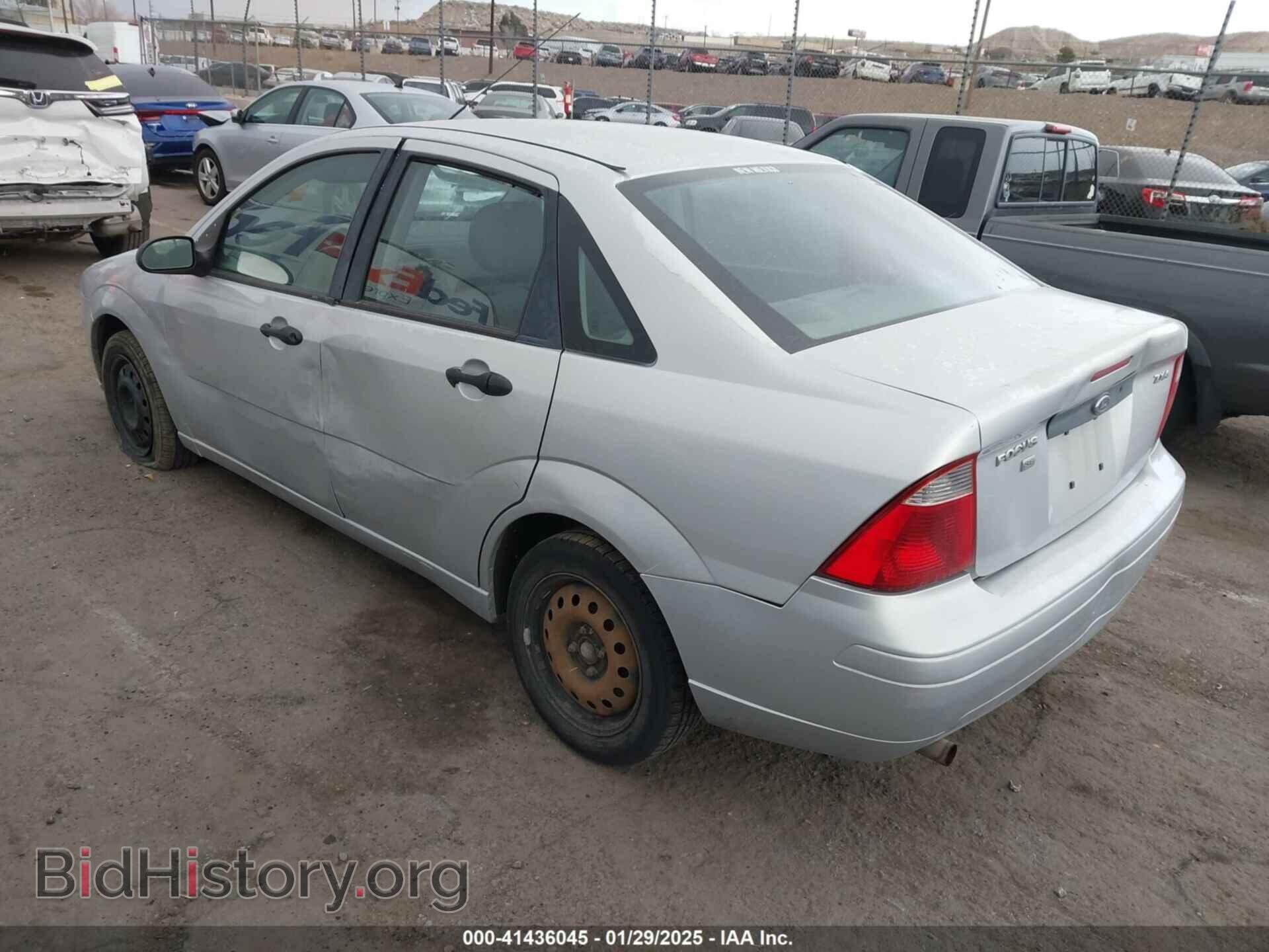 2005 FORD FOCUS - VIN: 1FAFP34N95W298006 - Фото 3