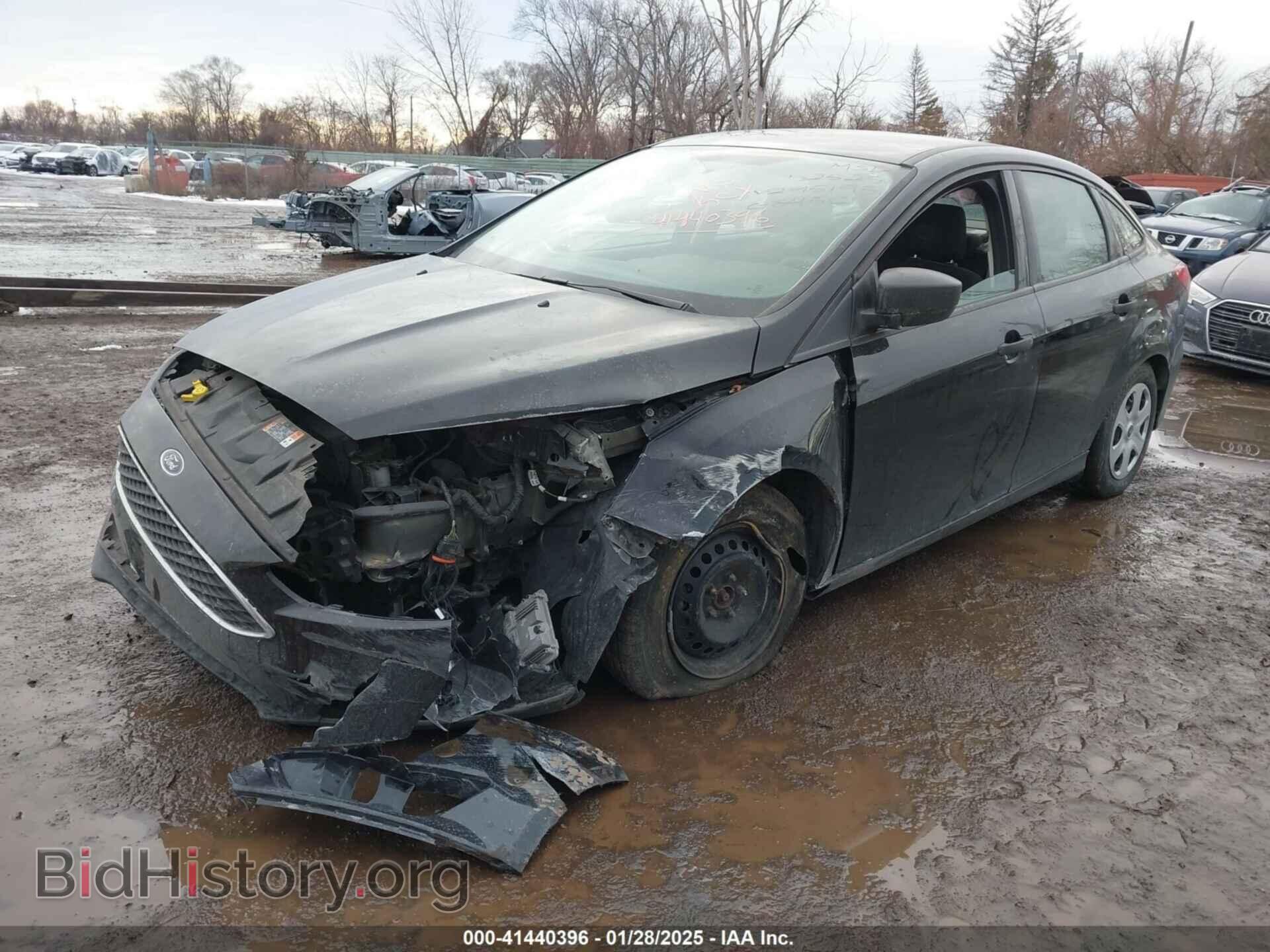 2017 FORD FOCUS - VIN: 1FADP3E2XHL295195 - Фото 2
