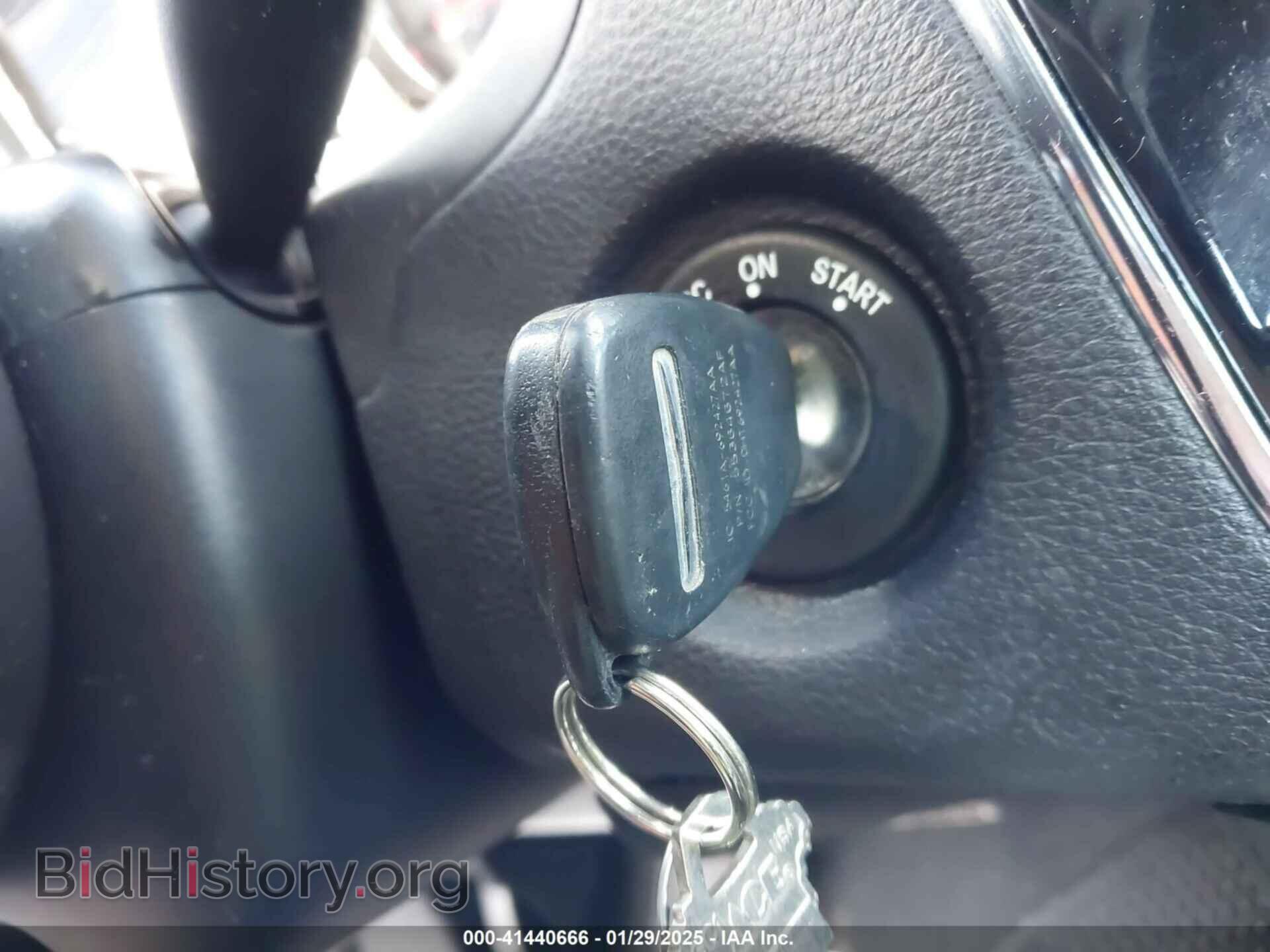 2012 CHRYSLER 200 - VIN: 1C3CCBBB8CN135768 - Фото 11