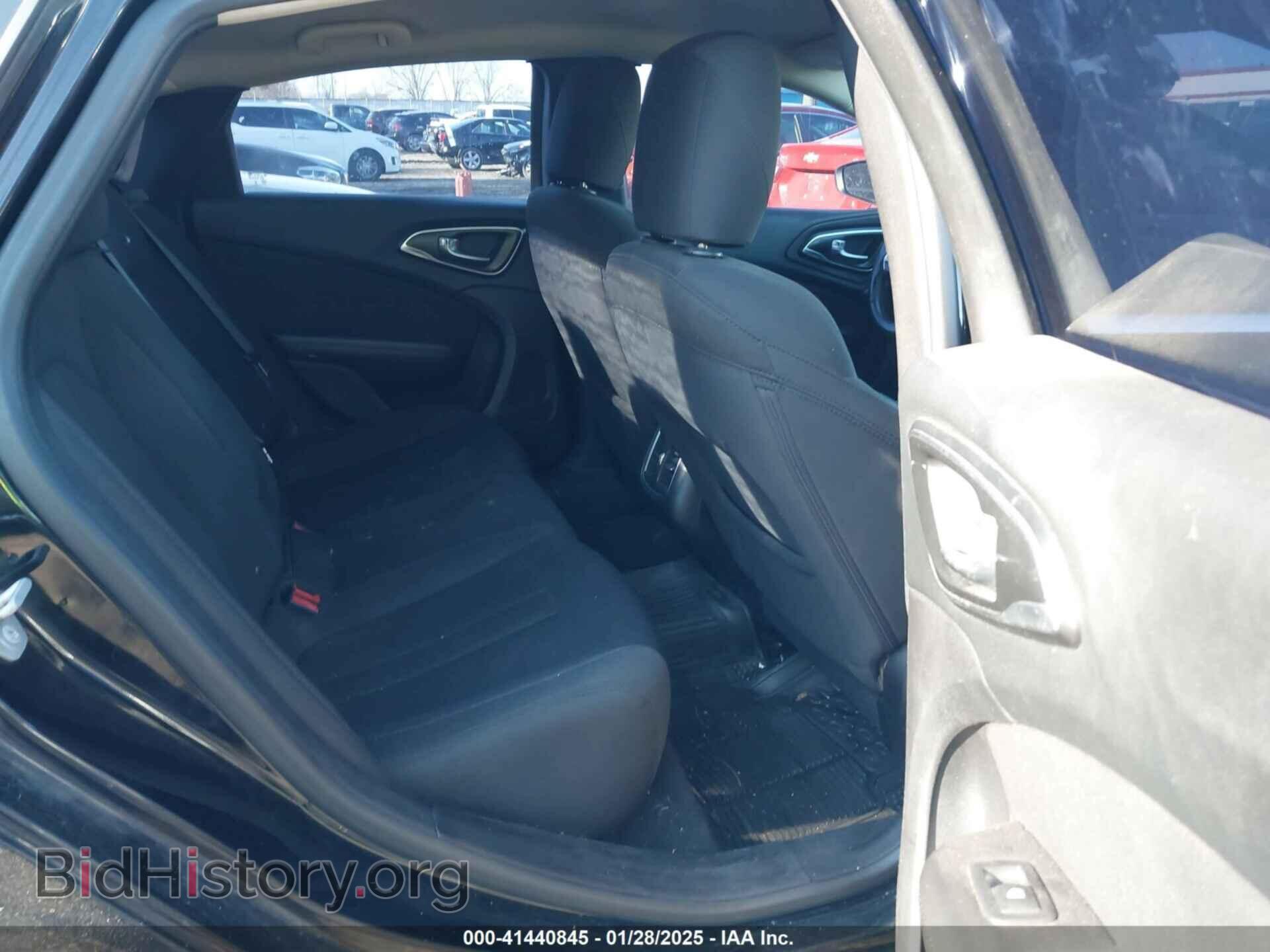 2016 CHRYSLER 200 - VIN: 1C3CCCAB3GN102304 - Фото 8