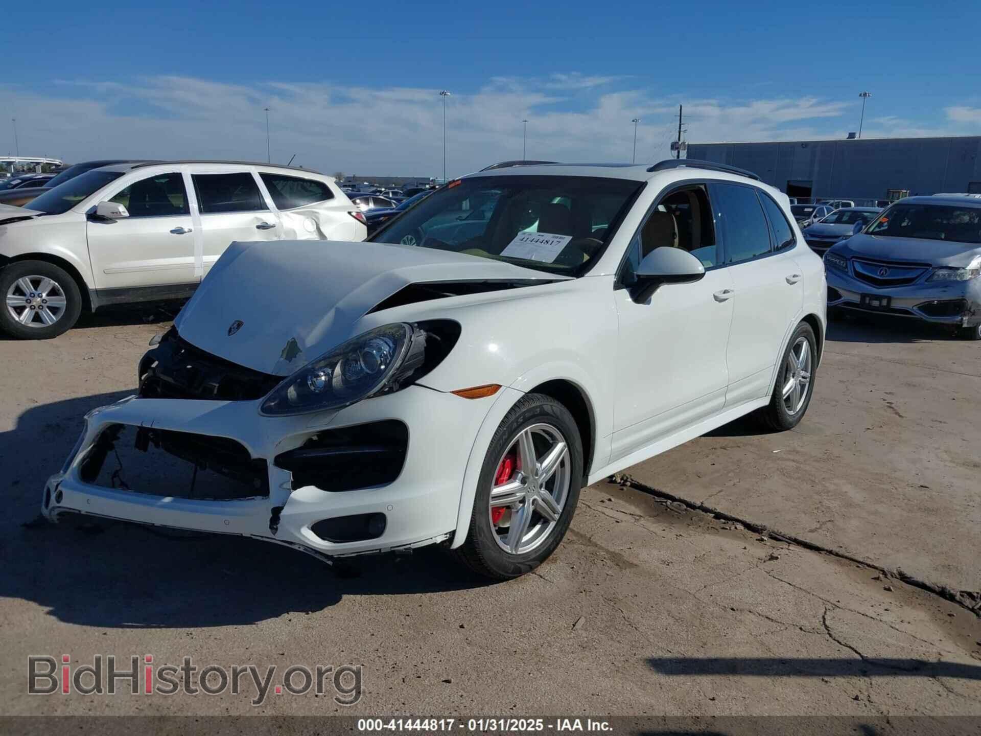 2013 PORSCHE CAYENNE - VIN: WP1AD2A29DLA79210 - Фото 2