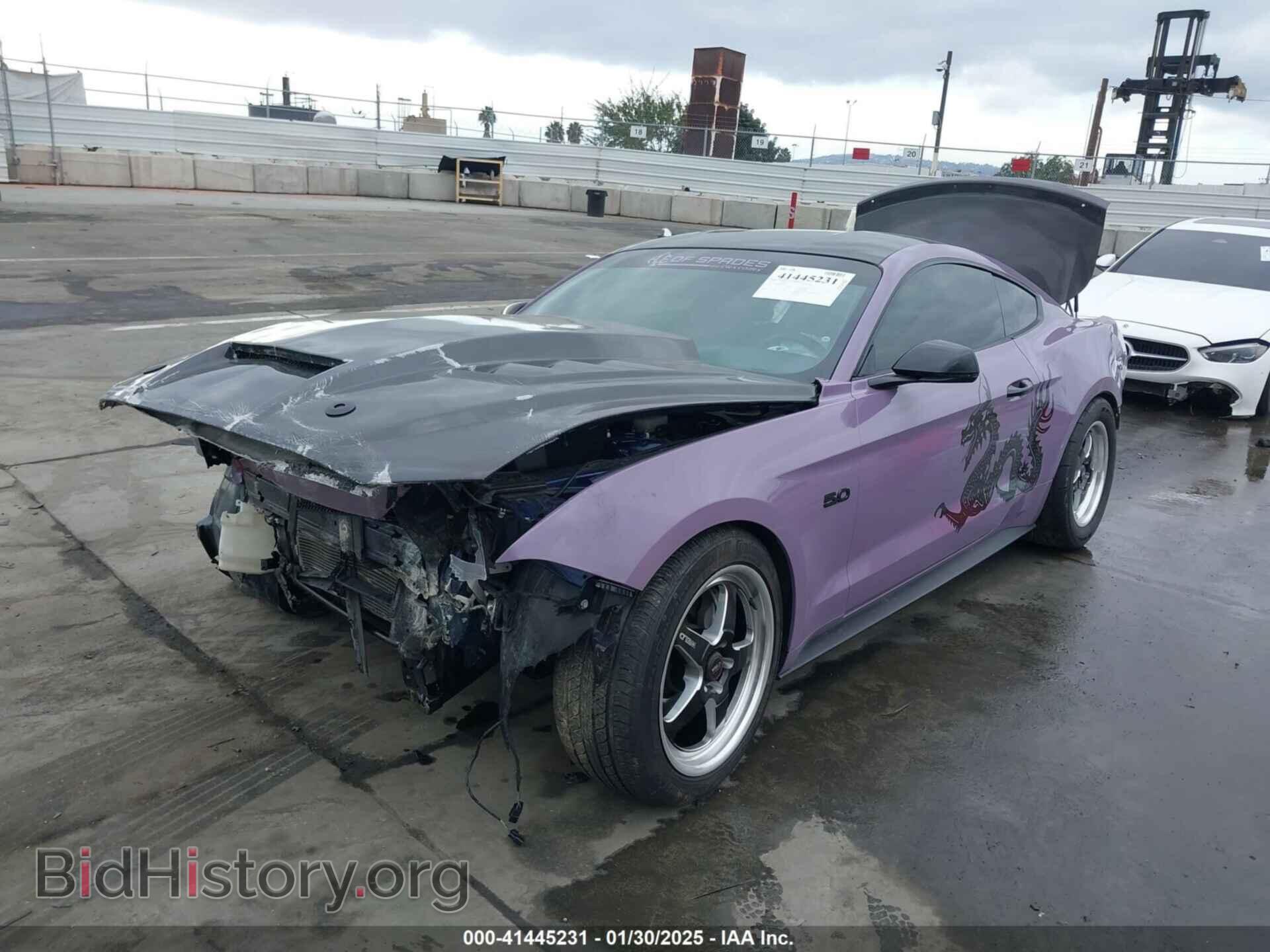 2019 FORD MUSTANG - VIN: 1FA6P8CF5K5168135 - Фото 2