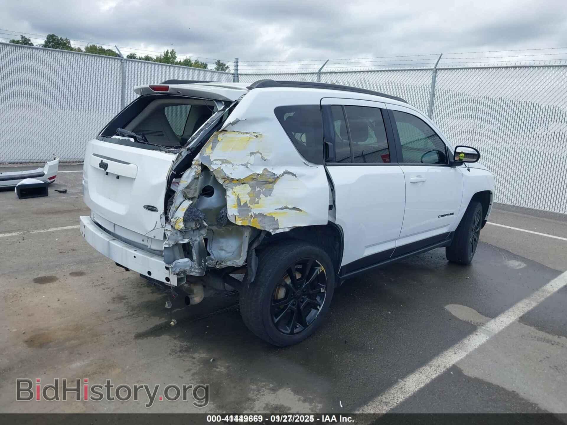 2015 JEEP COMPASS - VIN: 1C4NJCBA2FD329410 - Photo 4