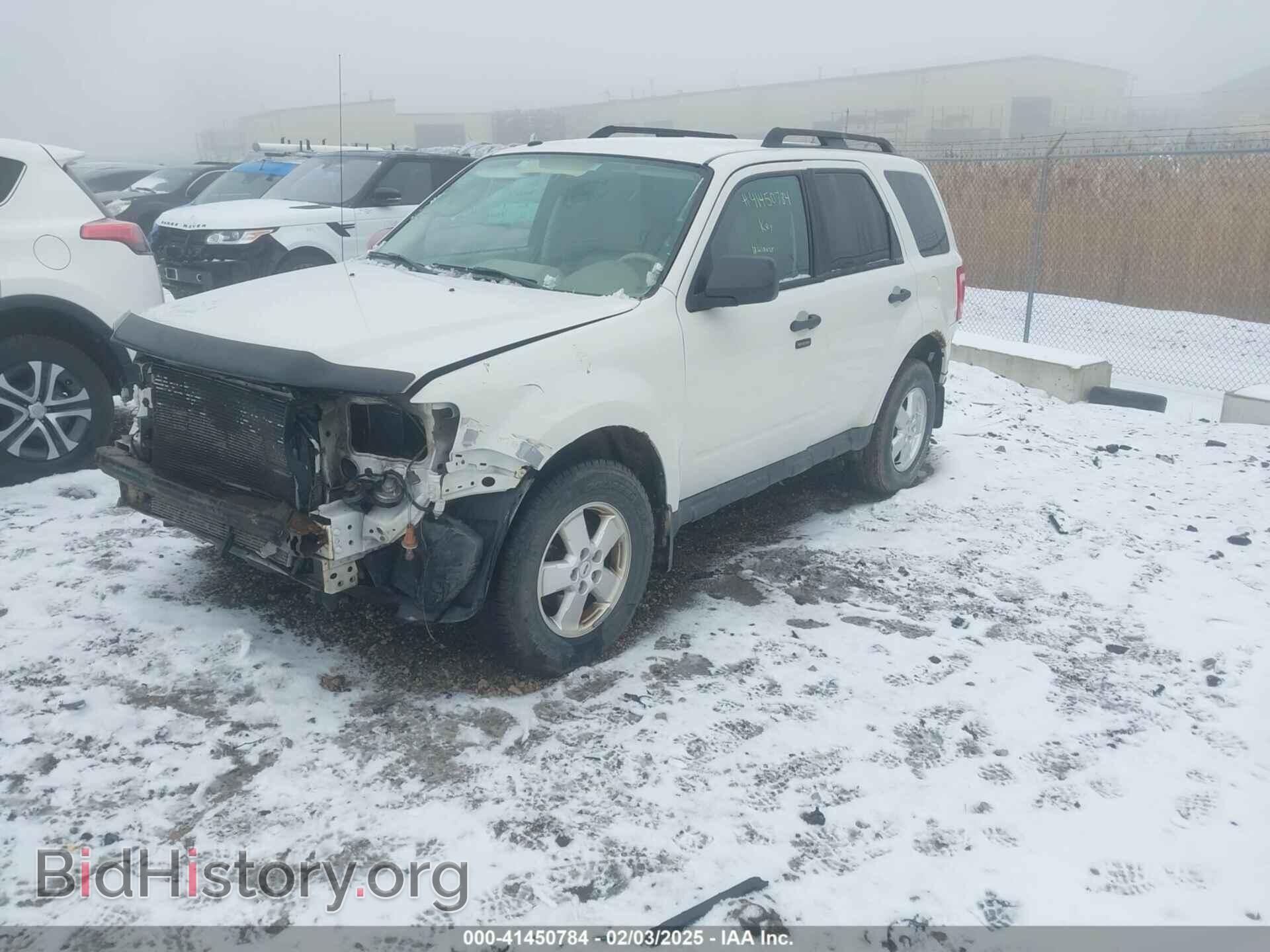 2011 FORD ESCAPE - VIN: 1FMCU0D72BKA01145 - Фото 2