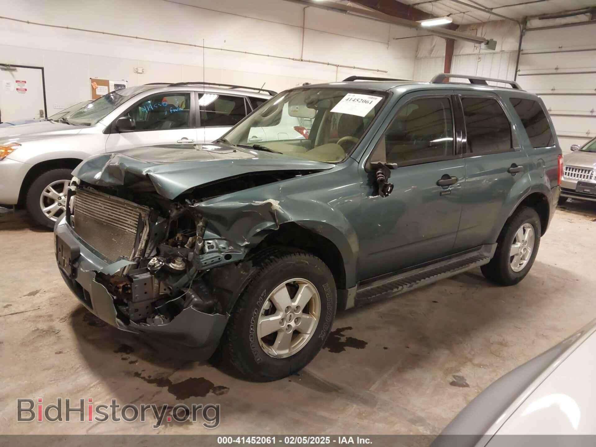 2010 FORD ESCAPE - VIN: 1FMCU9D73AKB20535 - Фото 2