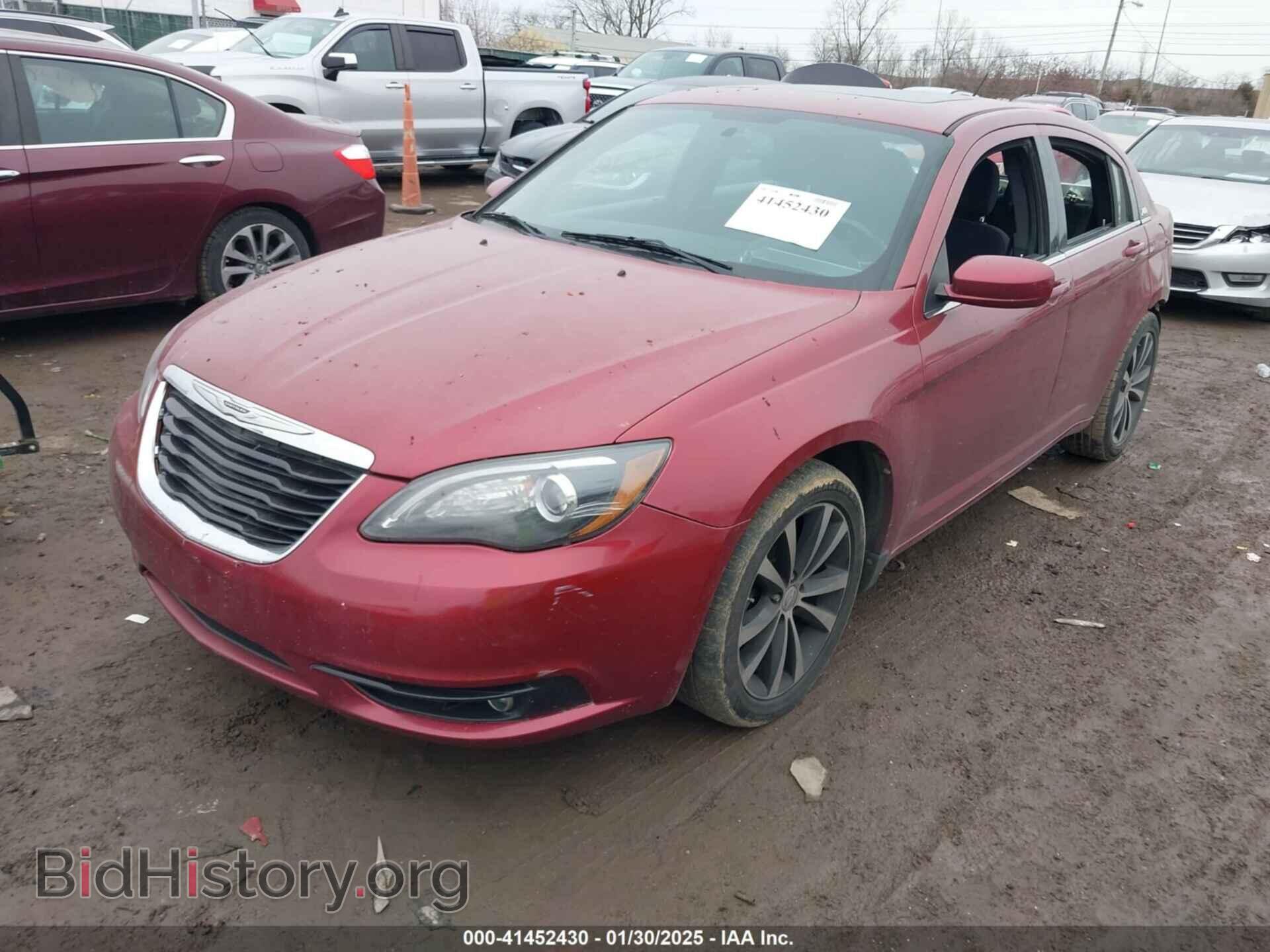 2013 CHRYSLER 200 - VIN: 1C3CCBBB3DN736426 - Фото 2