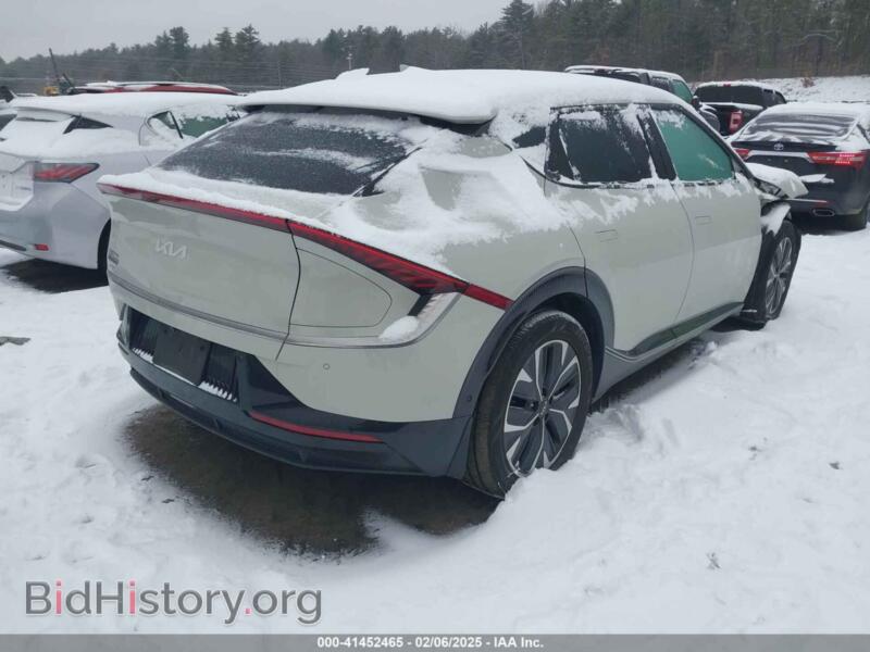 2022 Kia EV6 (VIN KNDC3DLCXN5061934) — фото 4 из 19