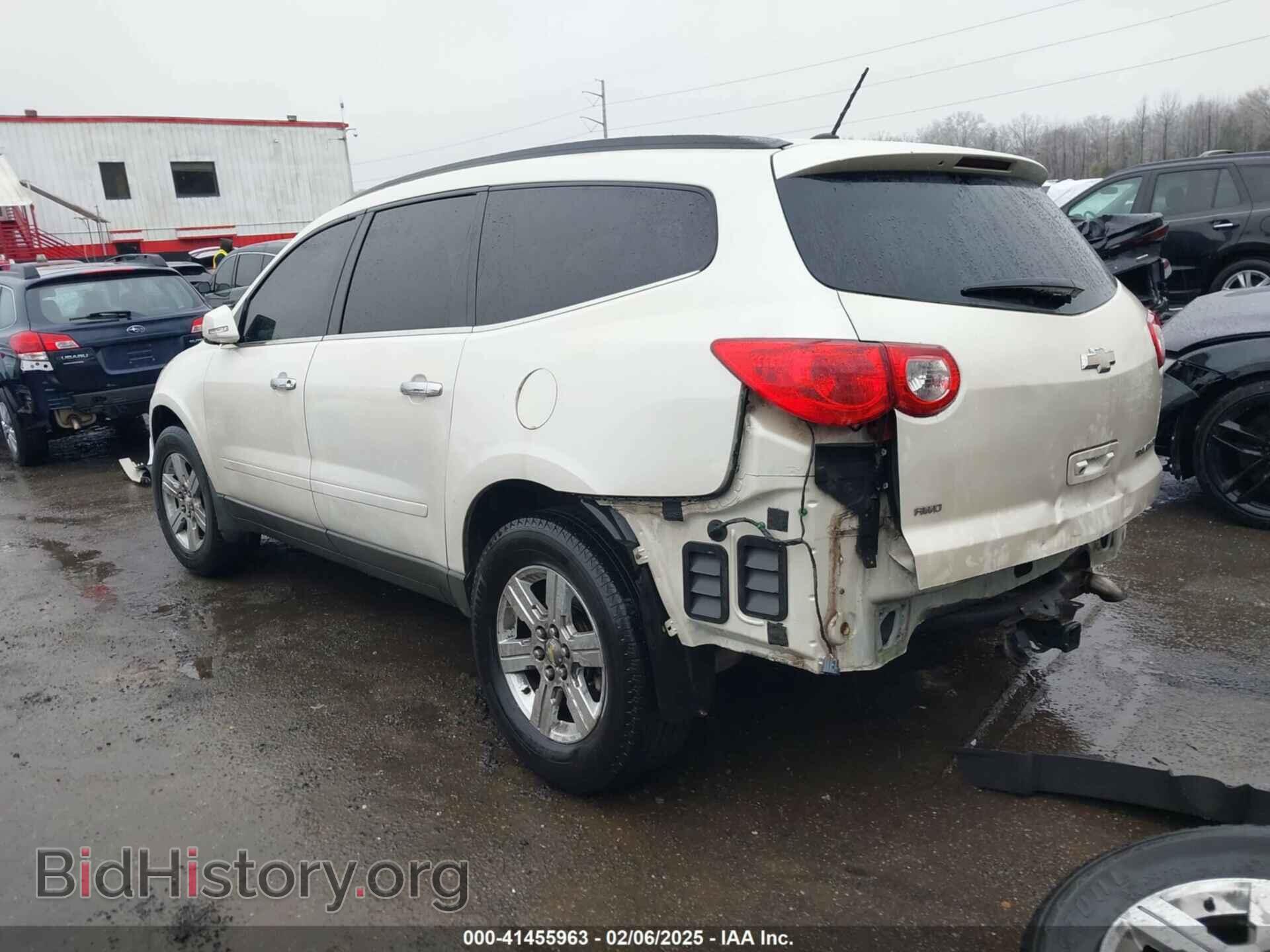 2012 CHEVROLET TRAVERSE - VIN: 1GNKVJED1CJ394948 - Фото 3