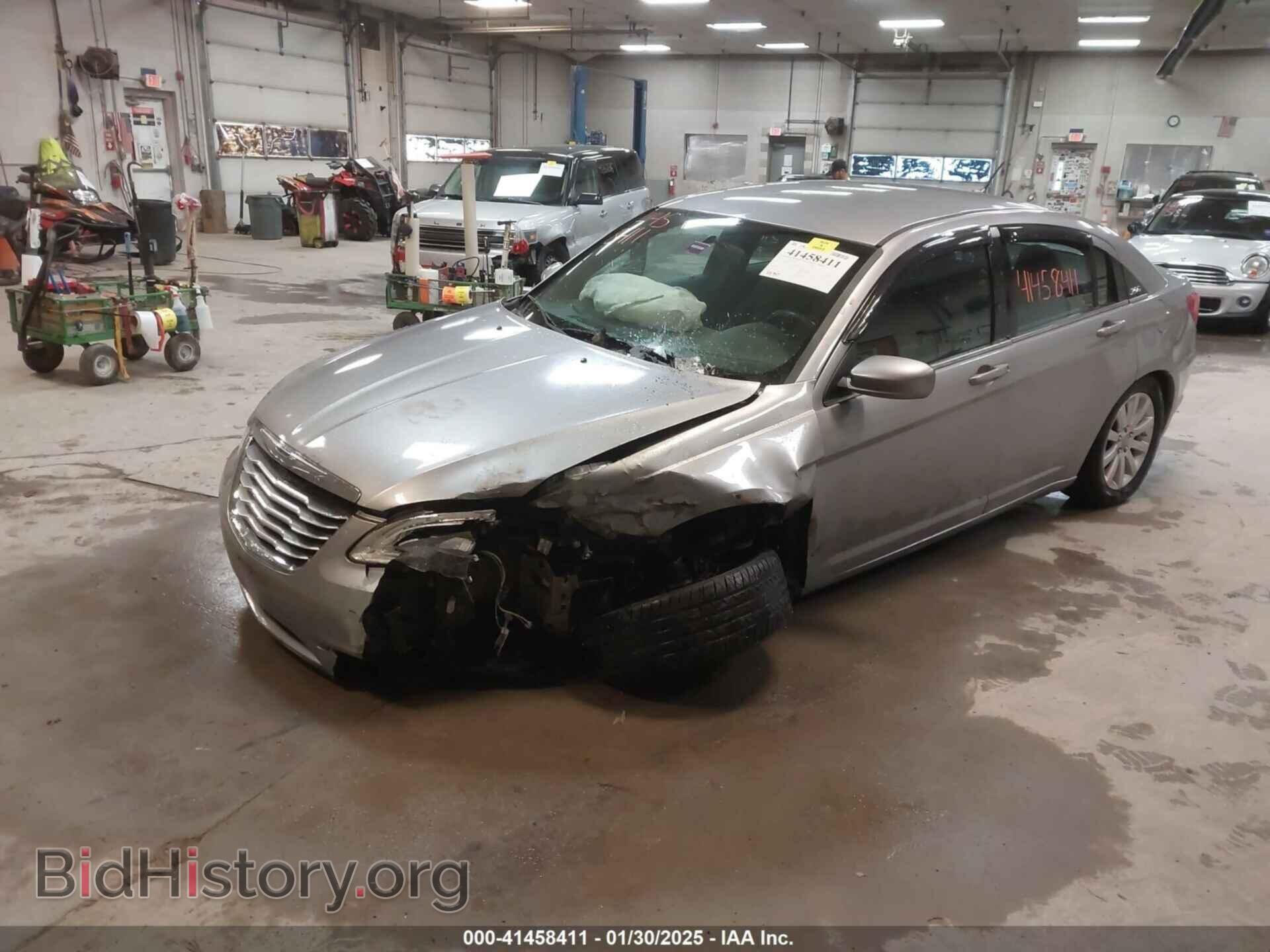 2014 CHRYSLER 200 - VIN: 1C3CCBBB2EN107645 - Фото 2