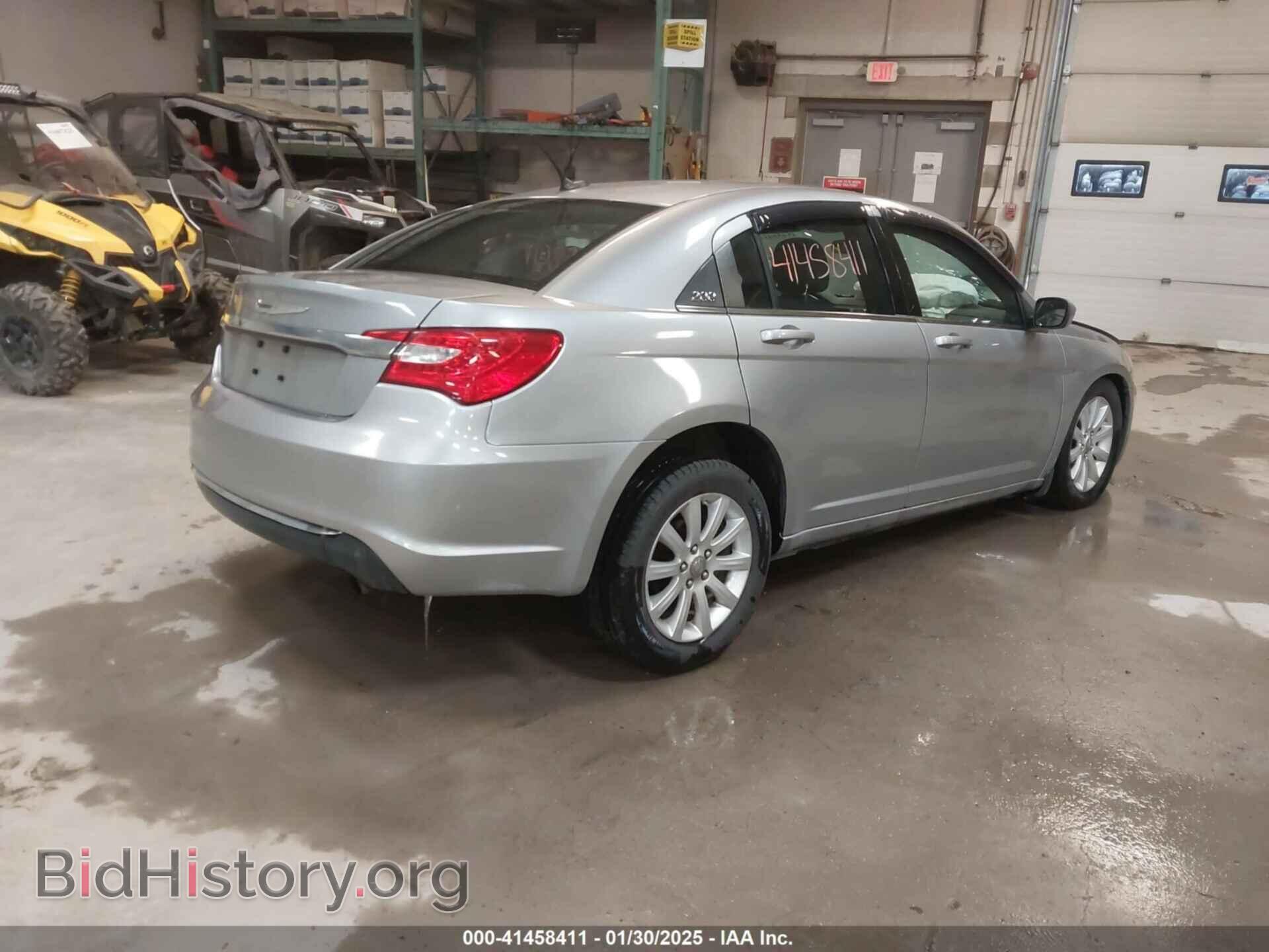 2014 CHRYSLER 200 - VIN: 1C3CCBBB2EN107645 - Фото 4