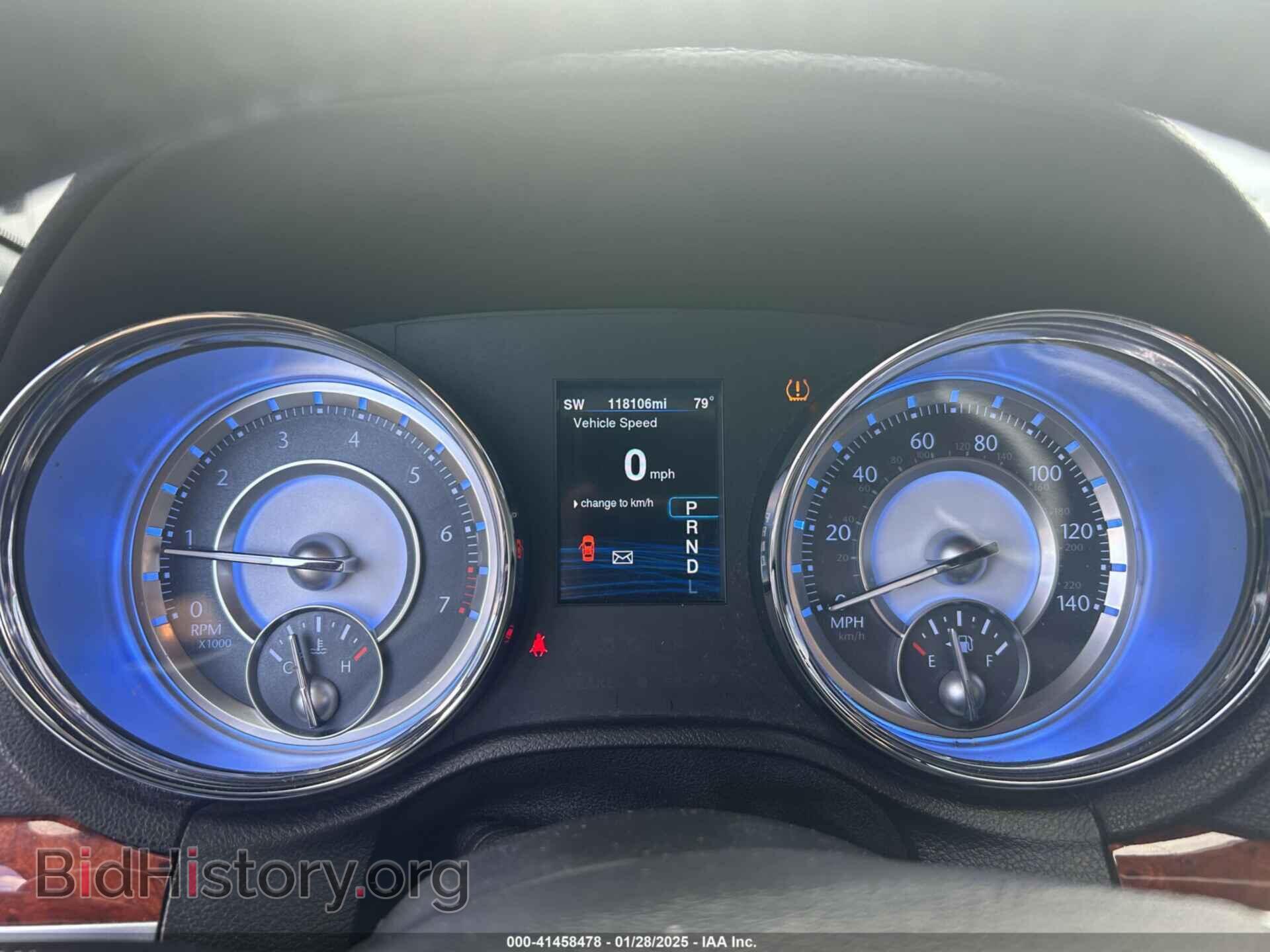 2019 CHRYSLER 300 - VIN: 2C3CCAAG7KH375929 - Фото 7