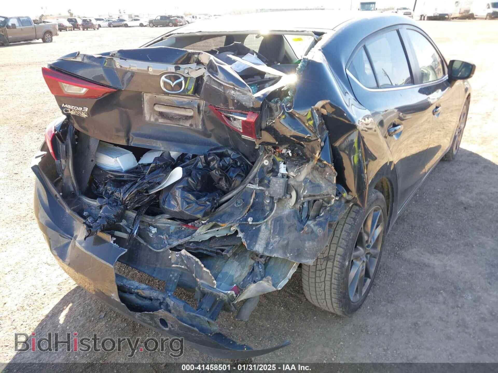 2018 MAZDA MAZDA3 - VIN: 3MZBN1V31JM215837 - Фото 6