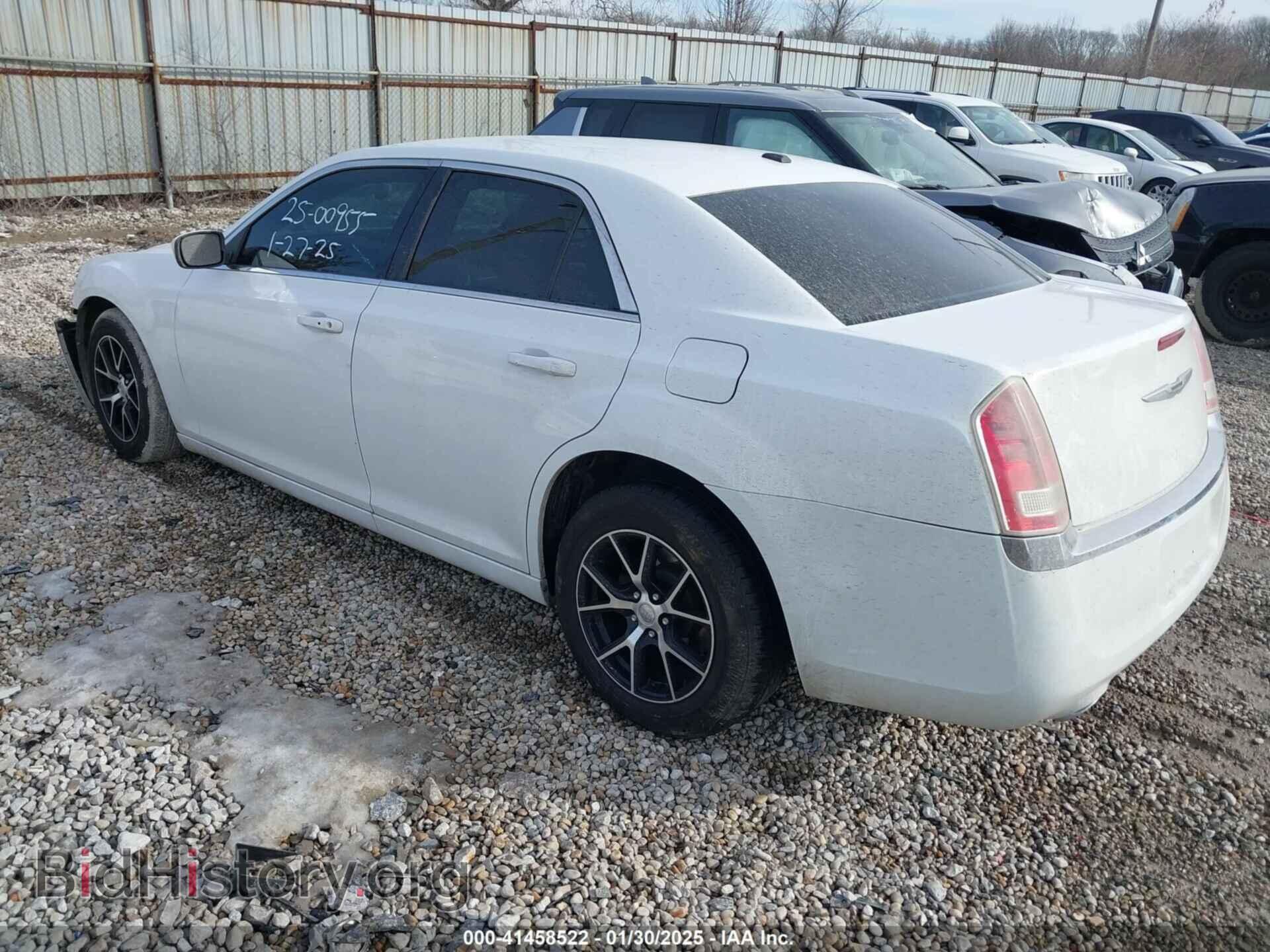 2012 CHRYSLER 300 - VIN: 2C3CCAAG5CH104784 - Фото 3