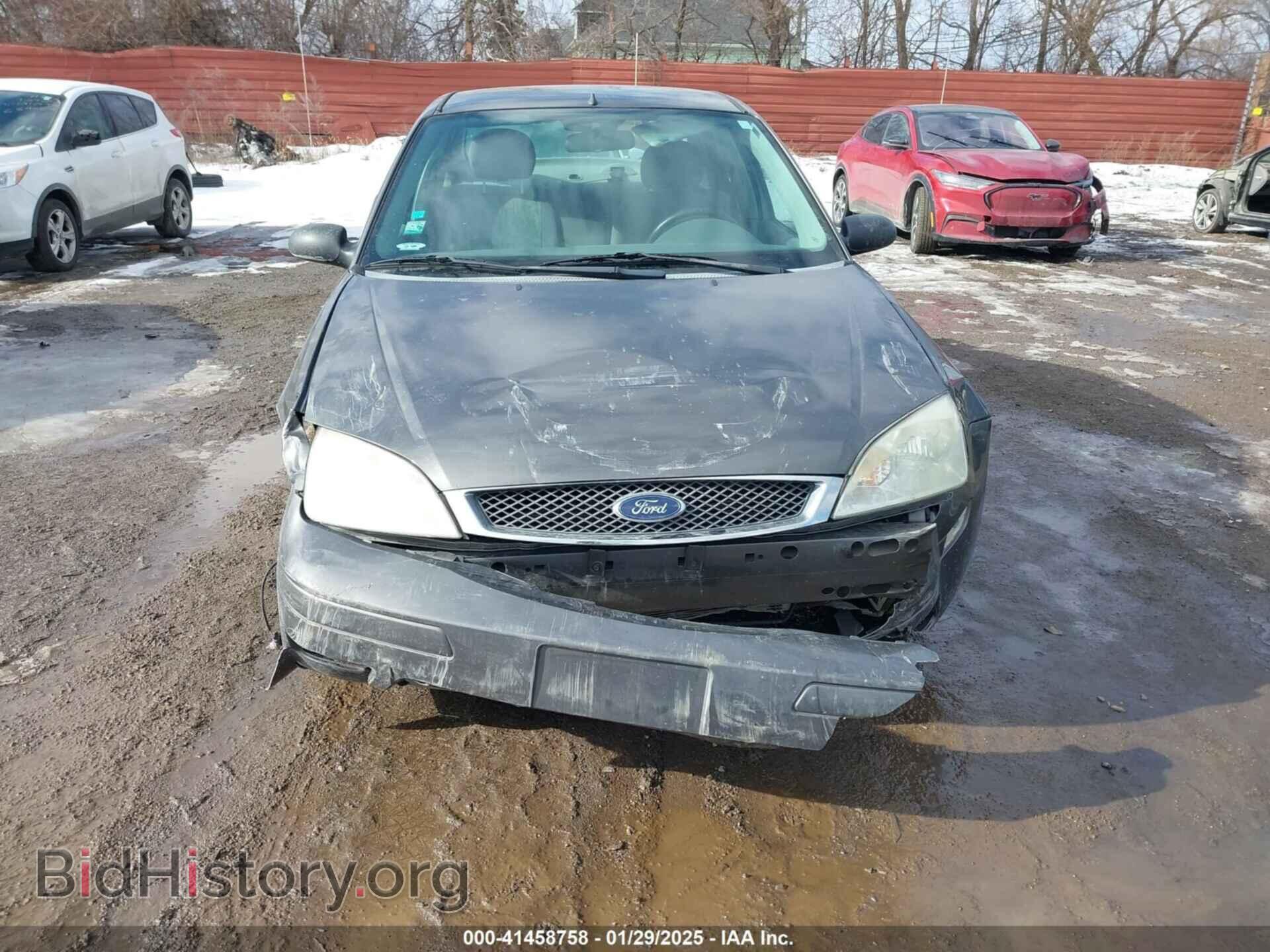 2005 FORD FOCUS - VIN: 1FAFP34N25W242327 - Фото 12