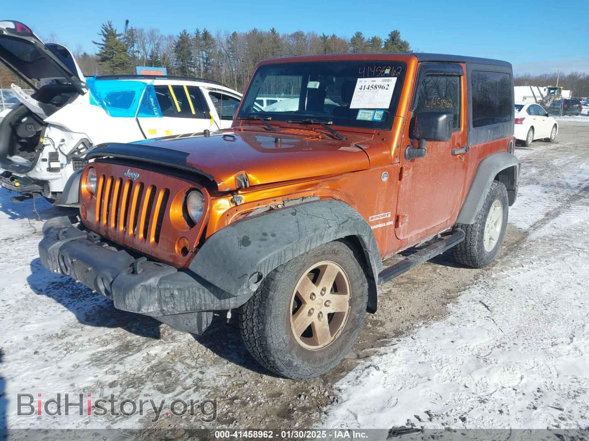 2011 JEEP WRANGLER - VIN: 1J4AA2D13BL602533 - Фото 2