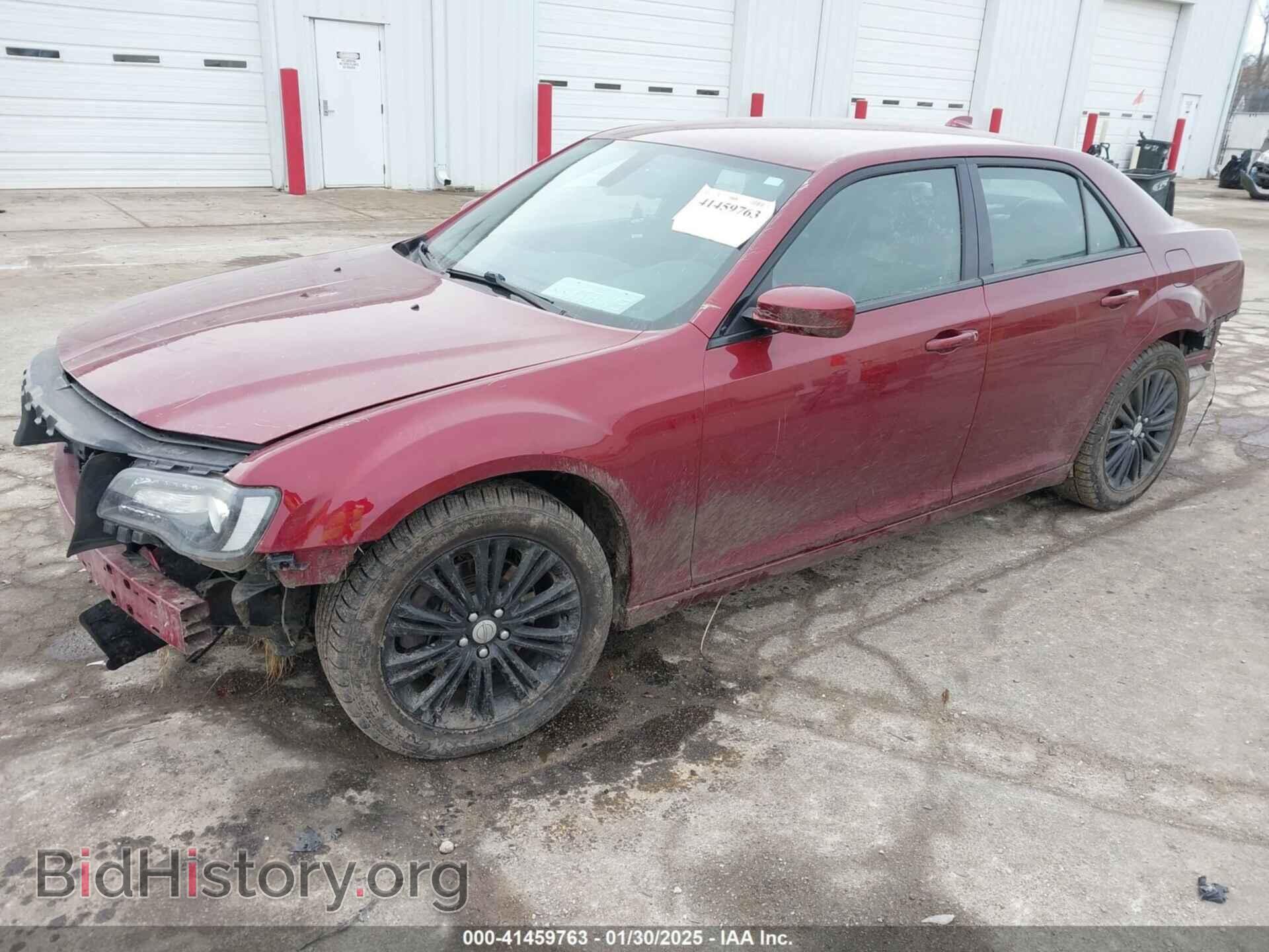 2019 CHRYSLER 300 - VIN: 2C3CCAGG4KH632144 - Фото 2