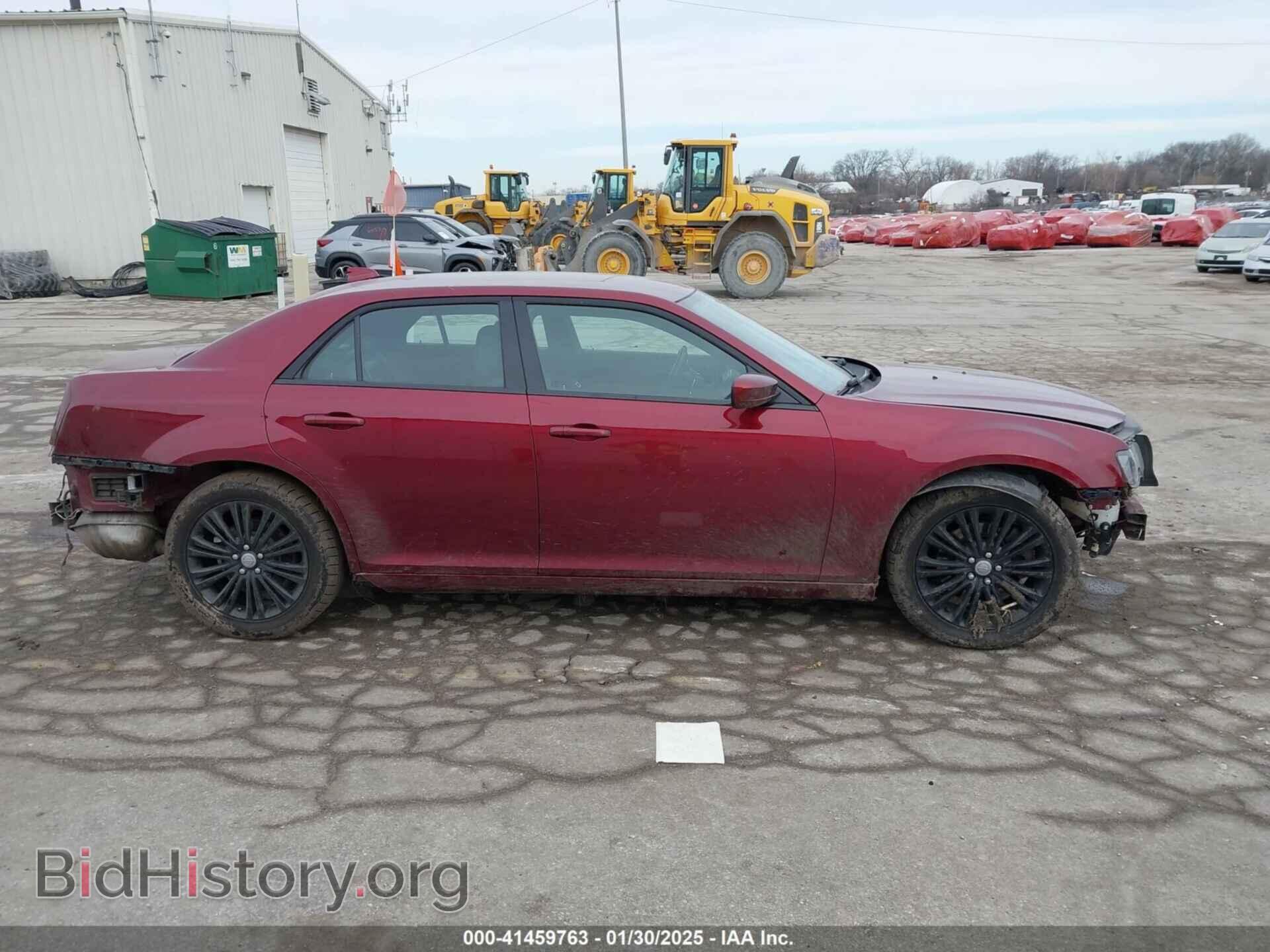 2019 CHRYSLER 300 - VIN: 2C3CCAGG4KH632144 - Фото 13