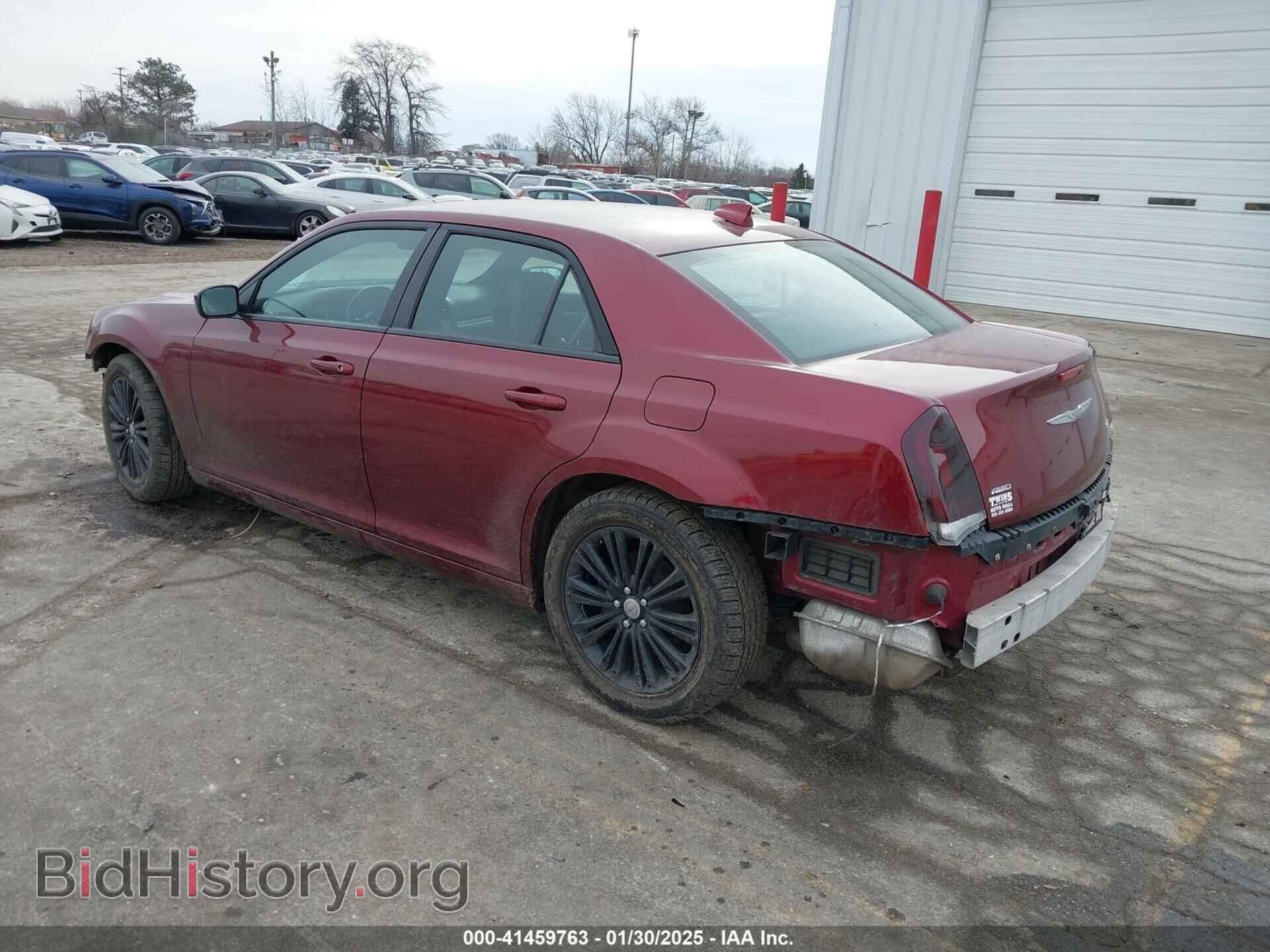 2019 CHRYSLER 300 - VIN: 2C3CCAGG4KH632144 - Фото 3