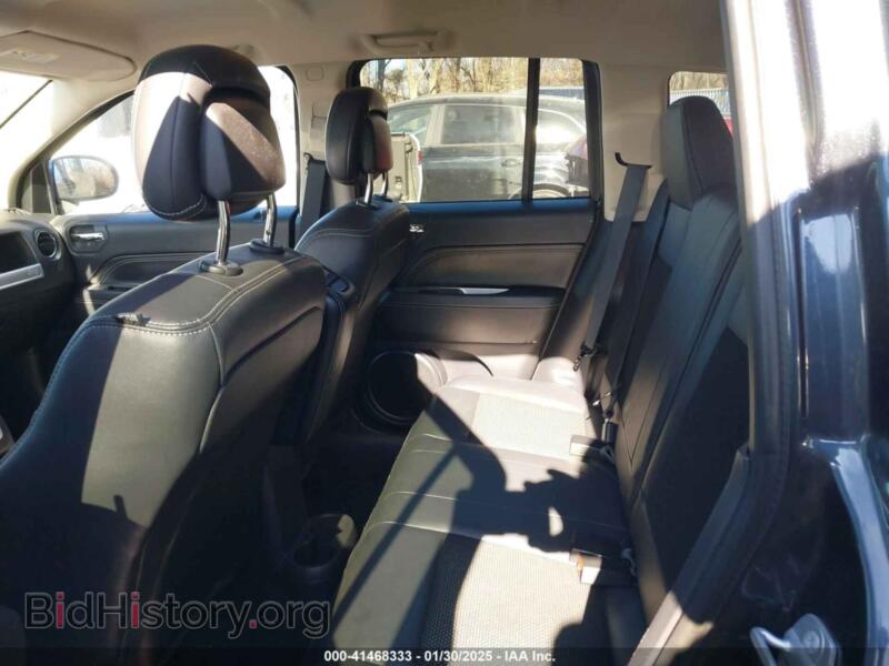 2014 Jeep COMPASS (VIN 1C4NJDEBXED643881) — фото 8 из 11