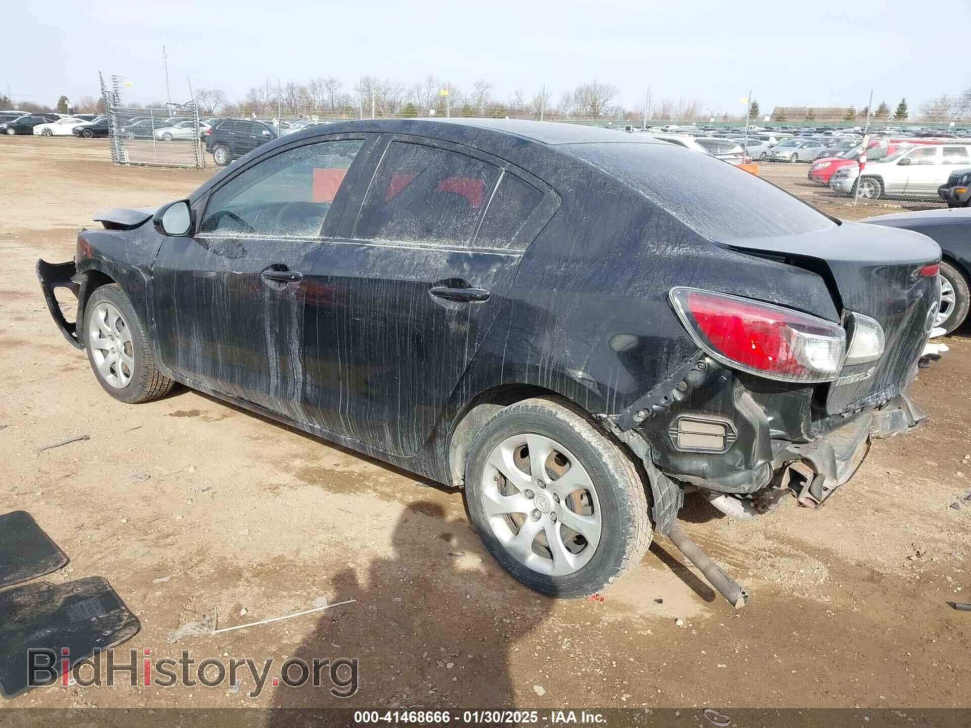 2013 MAZDA MAZDA3 - VIN: JM1BL1TF6D1837499 - Фото 3