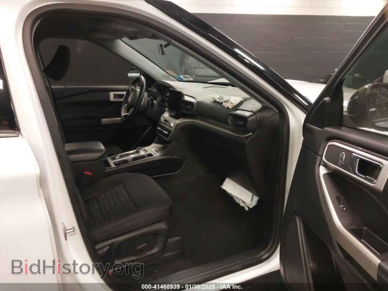 2021 Ford EXPLORER (VIN 1FMSK8DH8MGB85697) — фото 5 из 17