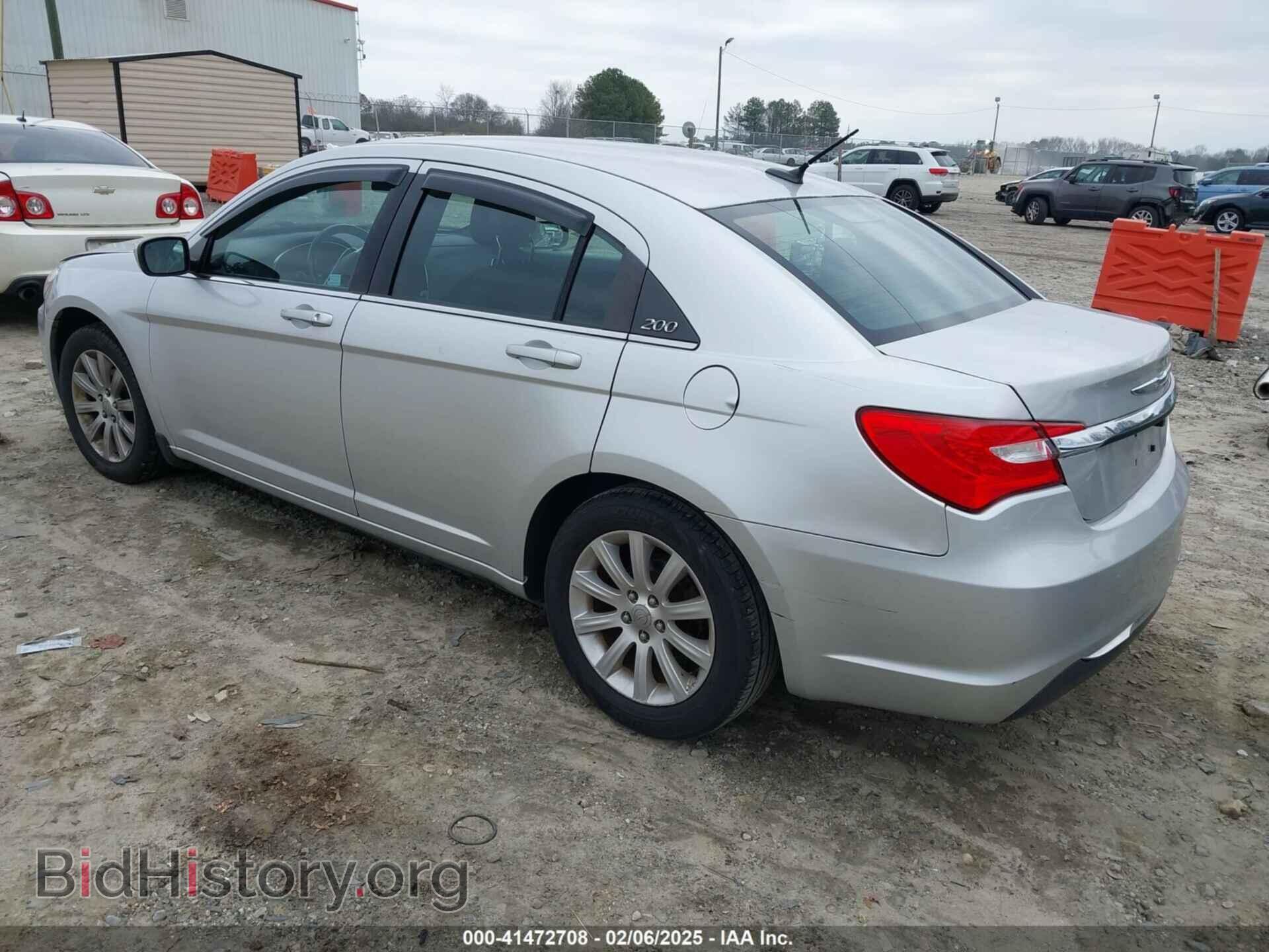 2011 CHRYSLER 200 - VIN: 1C3BC1FB6BN625768 - Фото 3