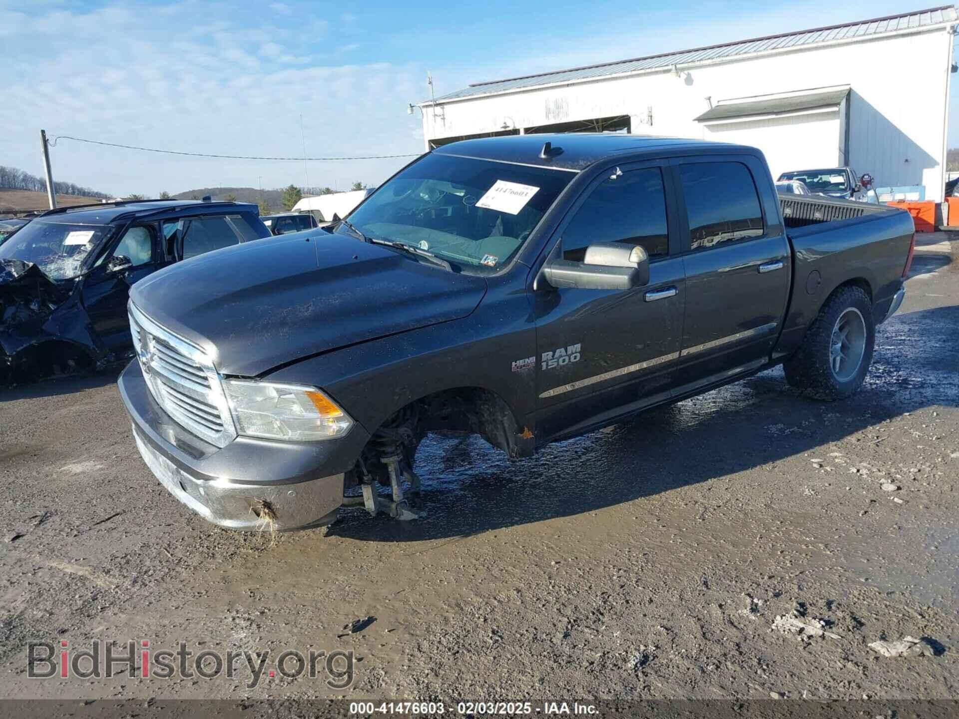 2017 RAM 1500 - VIN: 3C6RR7LT6HG777972 - Фото 2