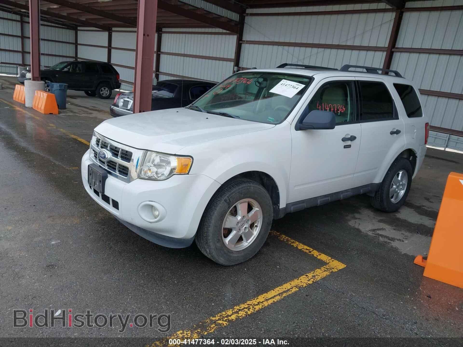 2011 FORD ESCAPE - VIN: 1FMCU0D76BKB73937 - Фото 2