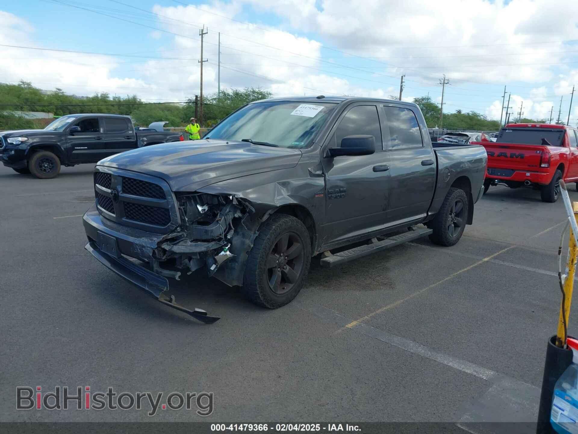 2016 RAM 1500 - VIN: 3C6RR7KT2GG384910 - Photo 2