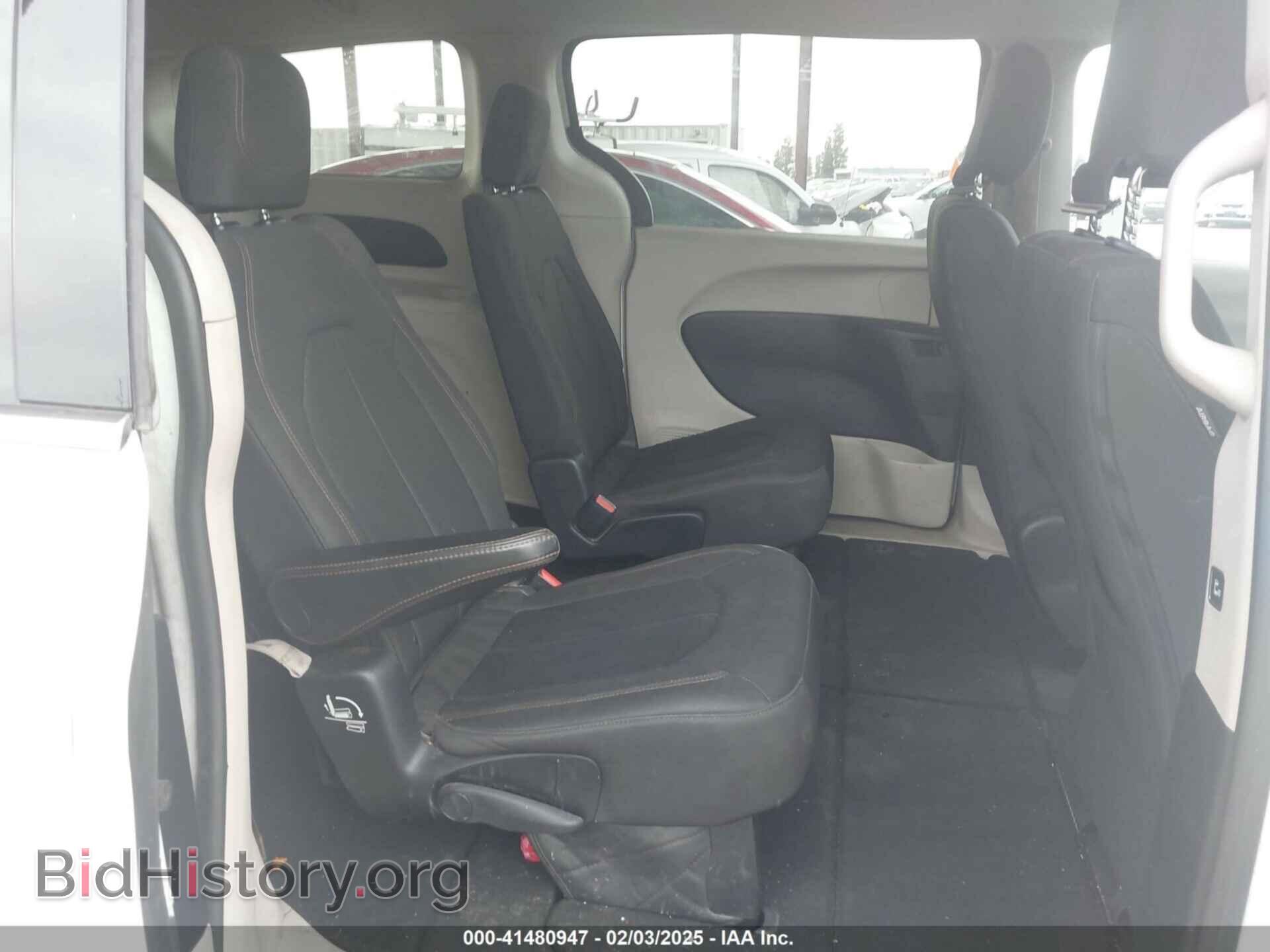 2017 CHRYSLER PACIFICA - VIN: 2C4RC1DG4HR552923 - Фото 8