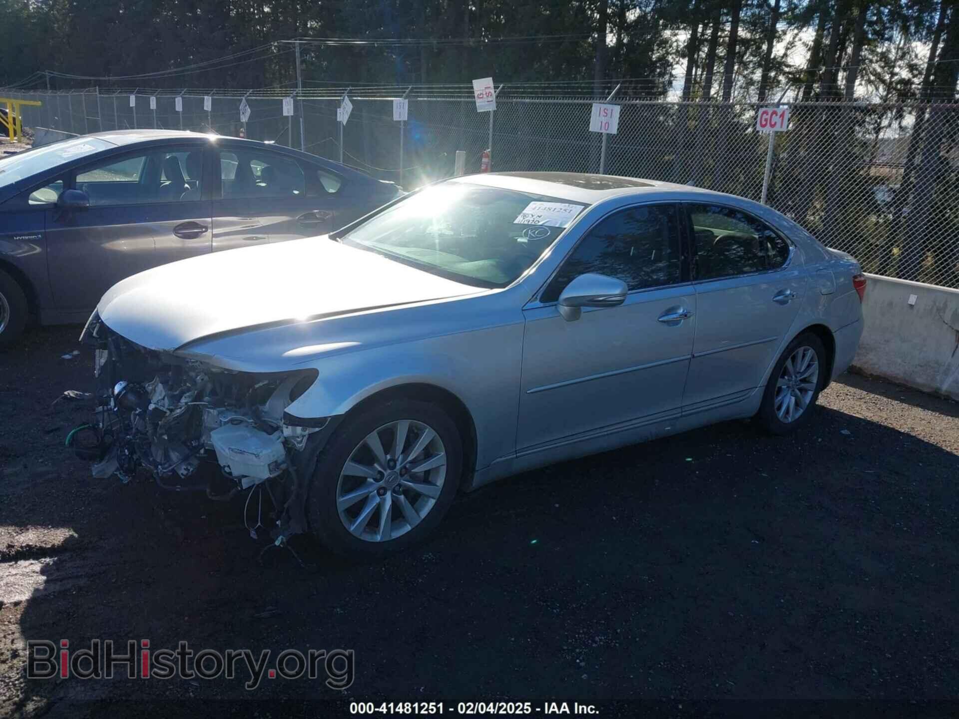 2011 LEXUS LS 460 - VIN: JTHCL5EF8B5008916 - Фото 2