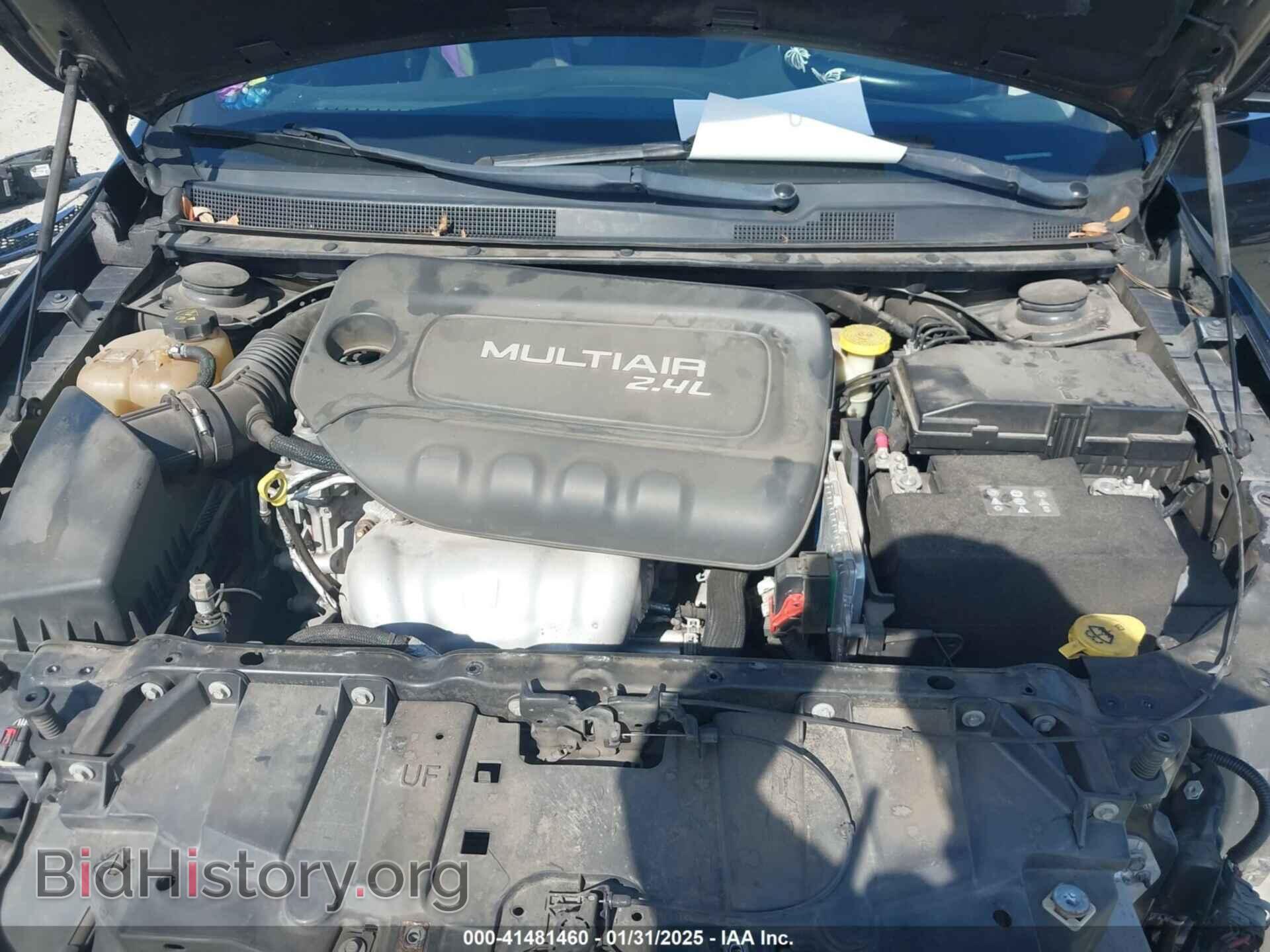 2015 CHRYSLER 200 - VIN: 1C3CCCAB9FN705496 - Фото 10