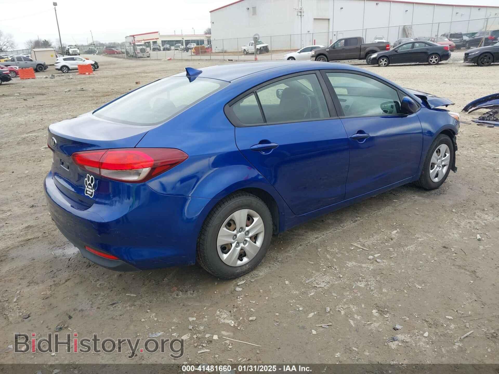 2017 KIA FORTE - VIN: 3KPFK4A74HE129045 - Фото 4