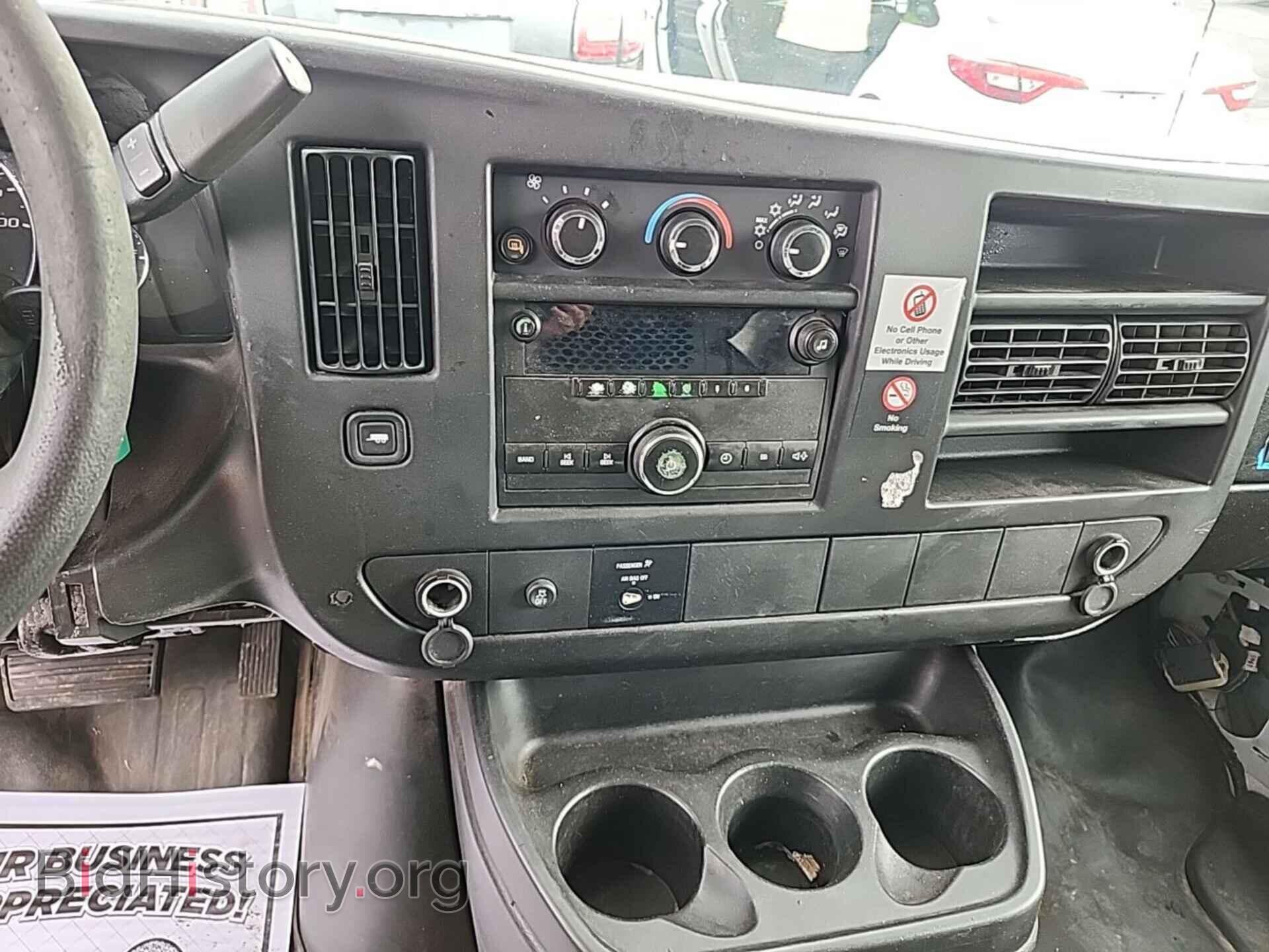 2012 CHEVROLET EXPRESS 2500 - VIN: 1GCWGFCA1C1164031 - Фото 19