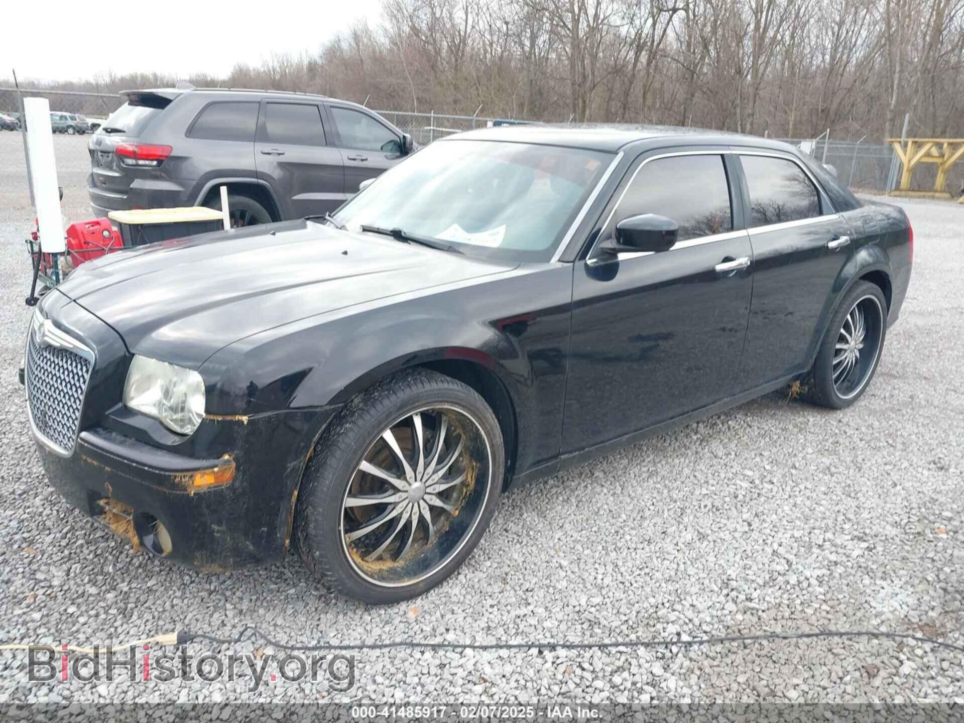 2010 CHRYSLER 300C - VIN: 2C3CA9CT6AH266208 - Фото 2