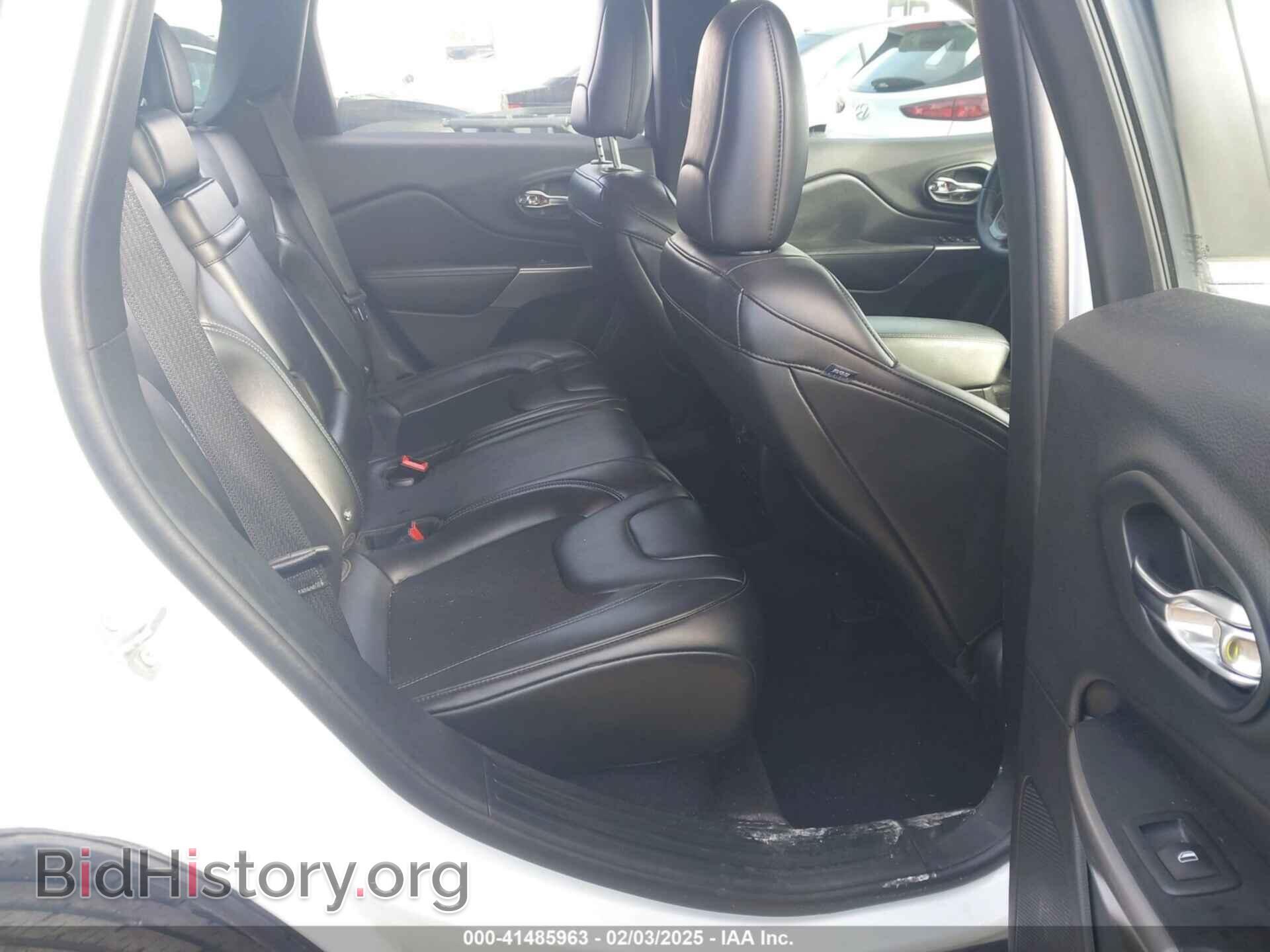 2019 JEEP CHEROKEE - VIN: 1C4PJMLB0KD105309 - Фото 8