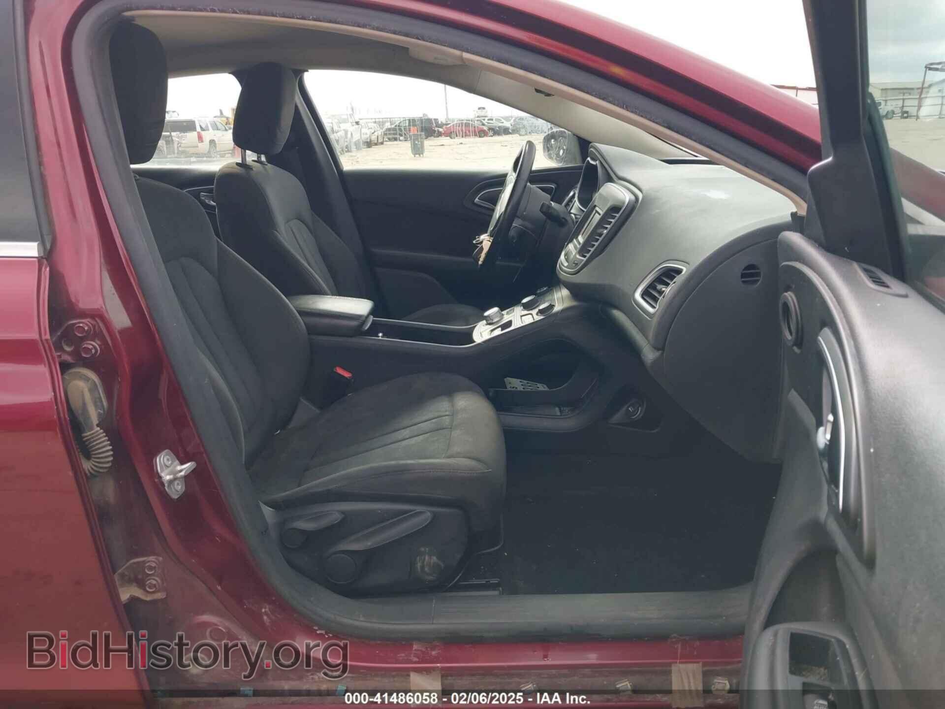2016 CHRYSLER 200 - VIN: 1C3CCCAB8GN175264 - Фото 5