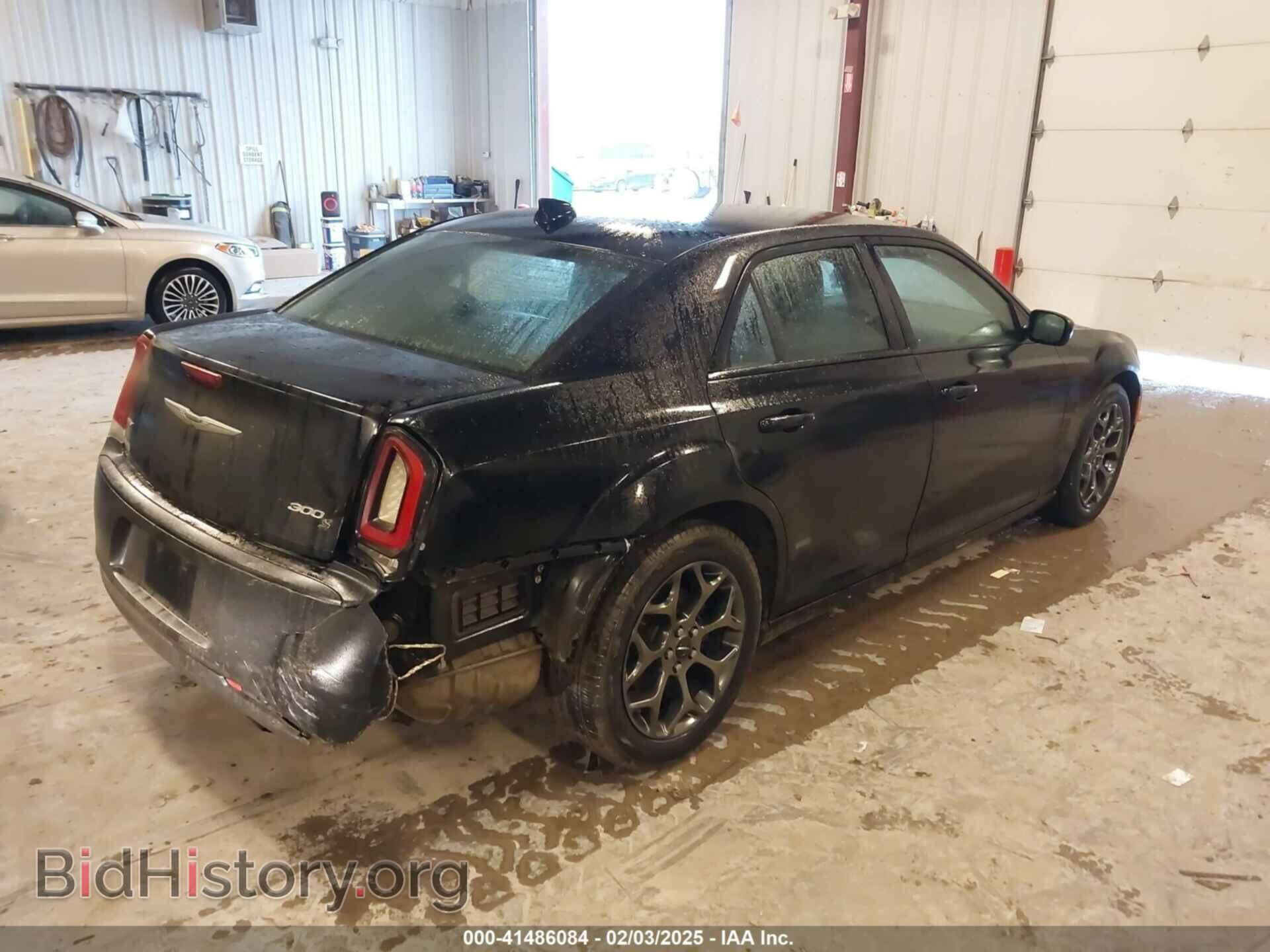 2016 CHRYSLER 300 - VIN: 2C3CCAGG7GH329401 - Фото 4