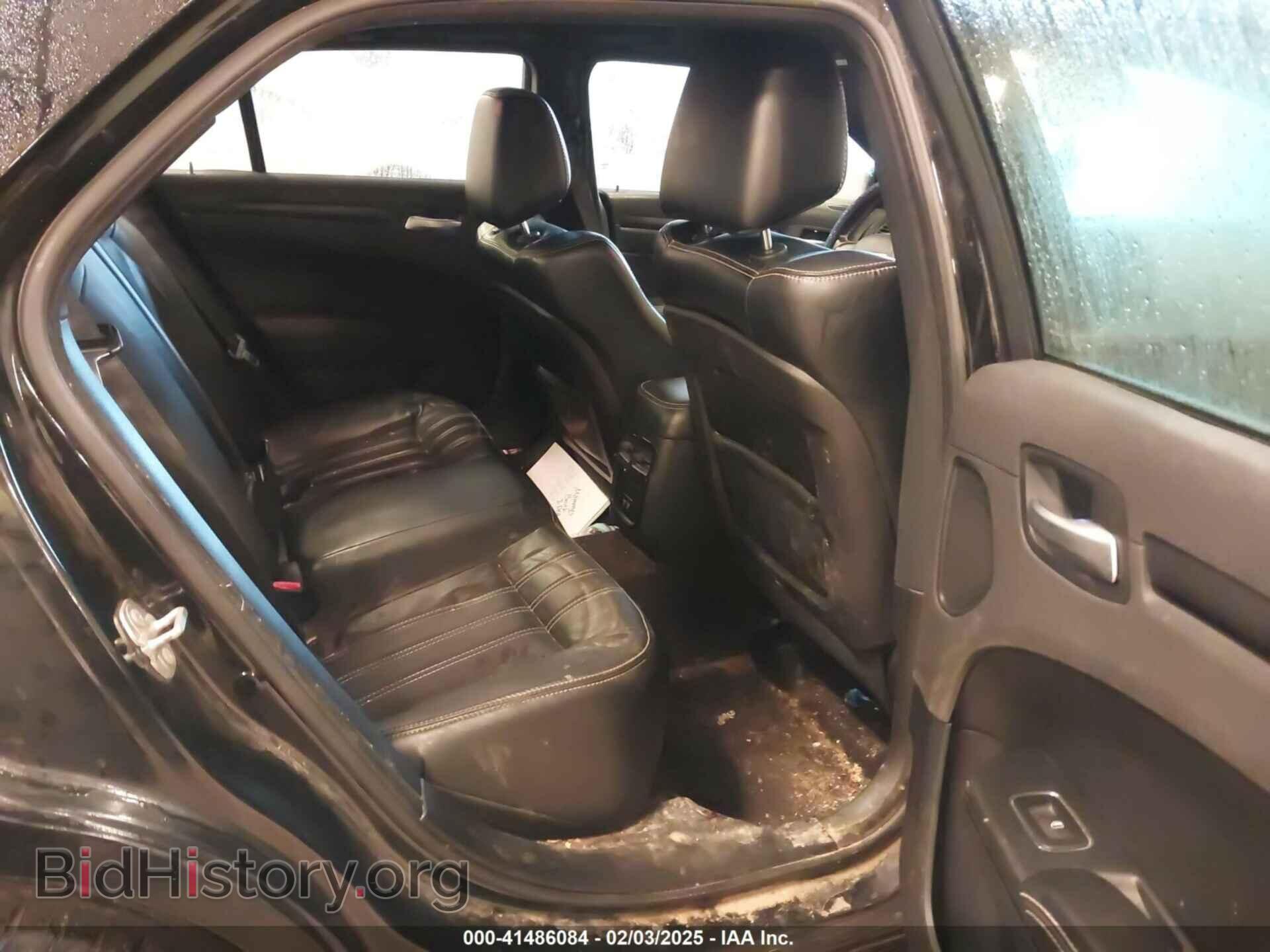 2016 CHRYSLER 300 - VIN: 2C3CCAGG7GH329401 - Фото 8
