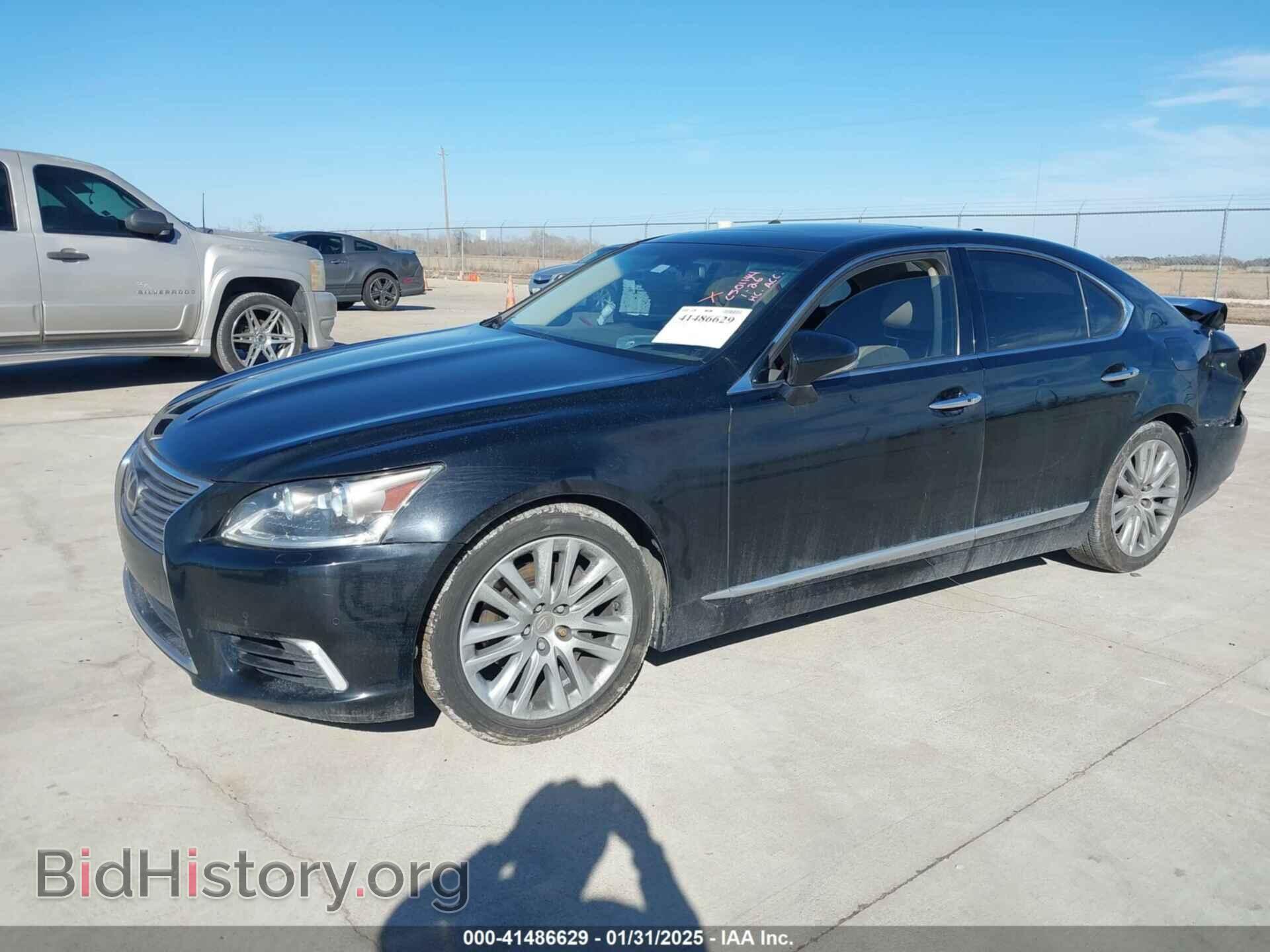 2016 LEXUS LS 460 - VIN: JTHBL5EF8G5140660 - Фото 2