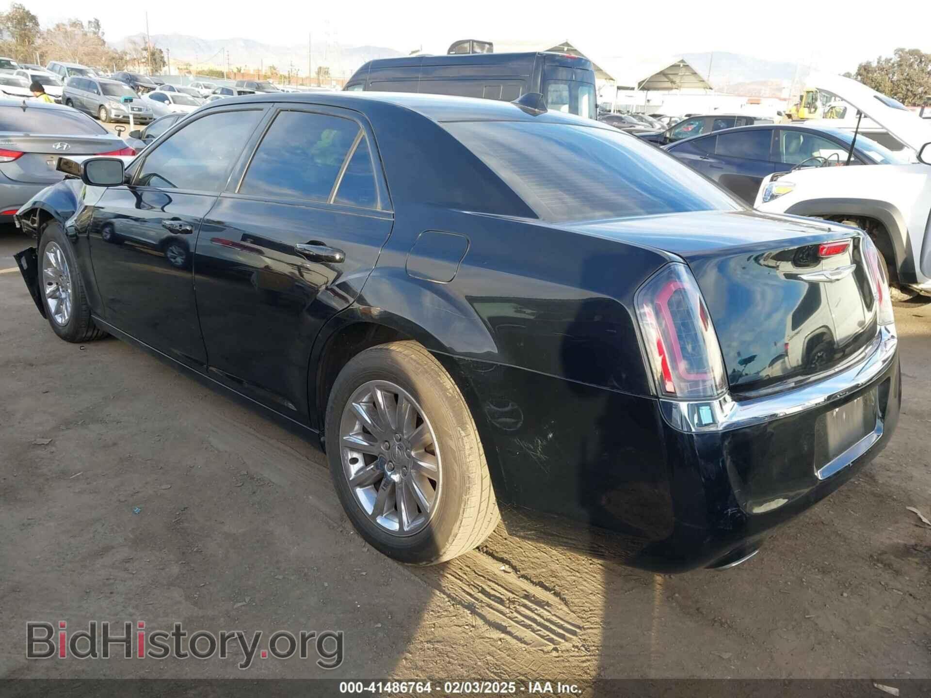 2012 CHRYSLER 300 - VIN: 2C3CCACG2CH166656 - Фото 3