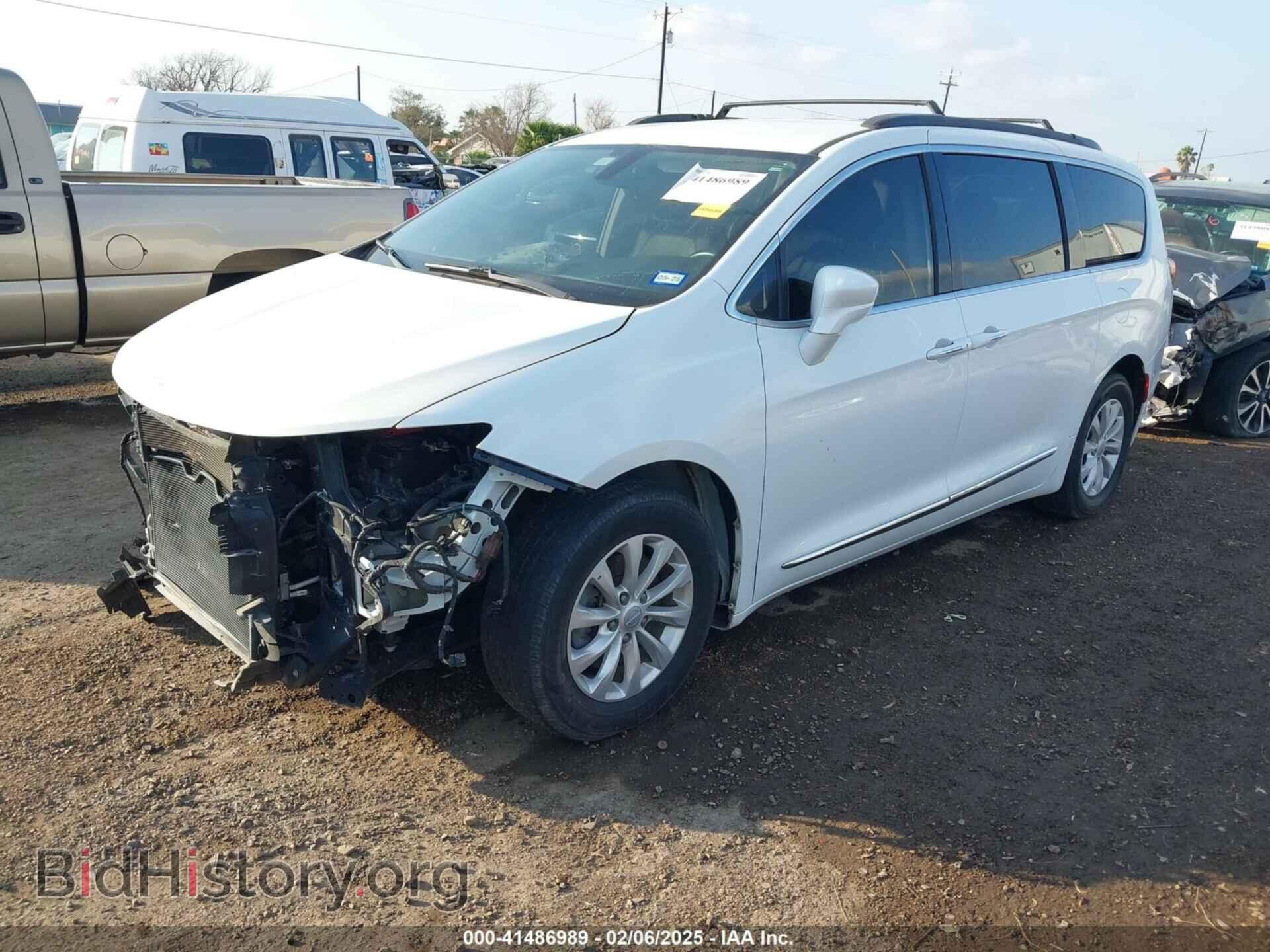 2017 CHRYSLER PACIFICA - VIN: 2C4RC1BG1HR576275 - Фото 2