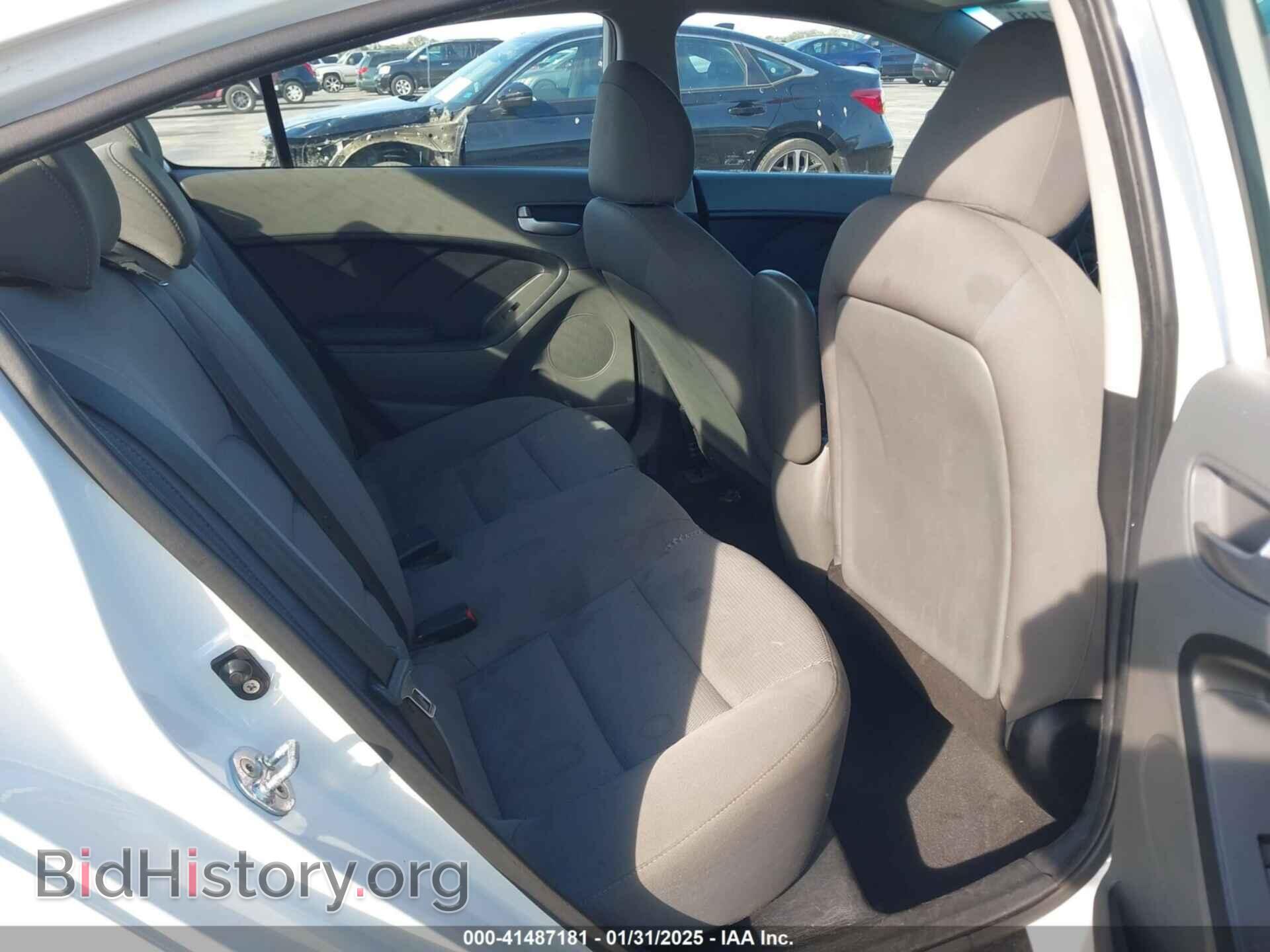 2017 KIA FORTE - VIN: 3KPFK4A71HE089779 - Фото 8