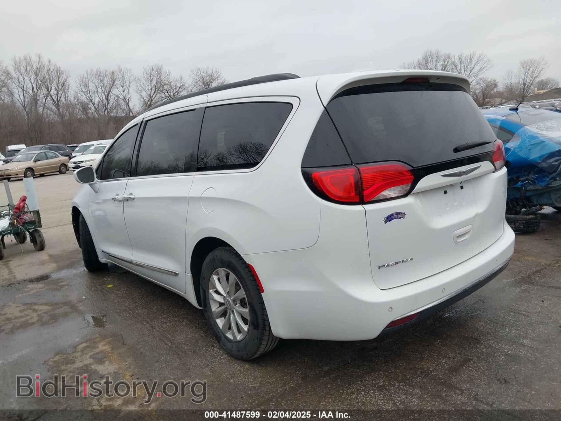 2017 CHRYSLER PACIFICA - VIN: 2C4RC1BG4HR583463 - Фото 3