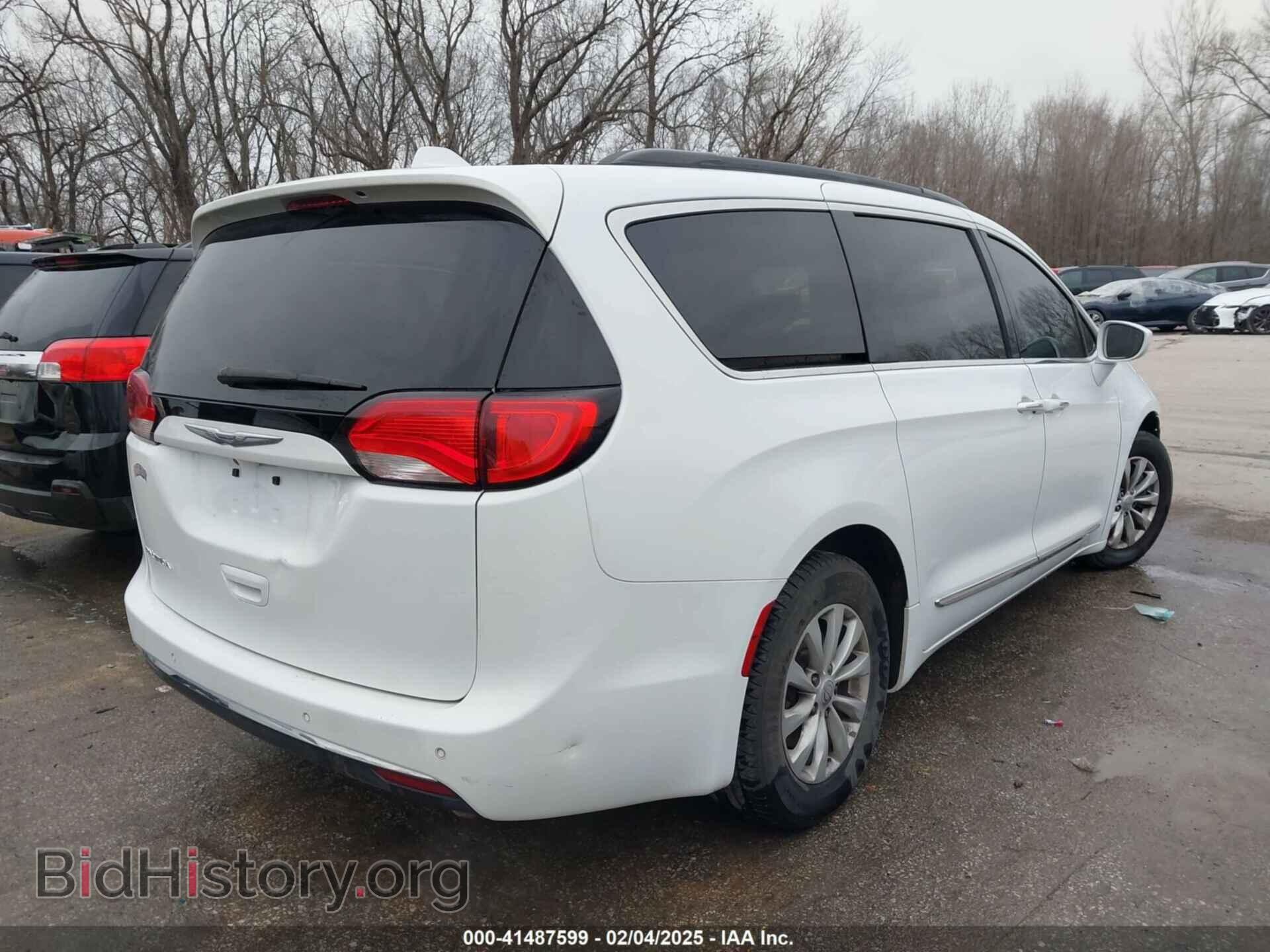 2017 CHRYSLER PACIFICA - VIN: 2C4RC1BG4HR583463 - Фото 4