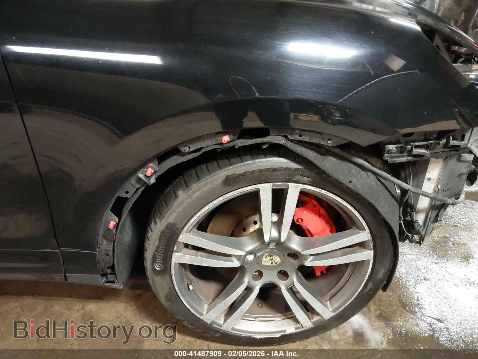2011 PORSCHE CAYENNE - VIN: WP1AC2A27BLA85233 - Фото 19